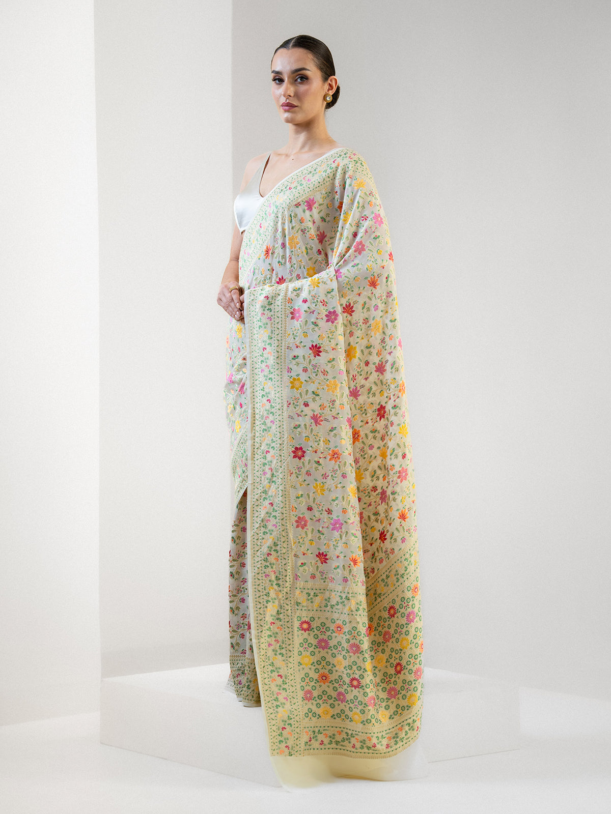 Cream Meenakari Jaal Khaddi Georgette Handloom Banarasi Saree - Sacred Weaves