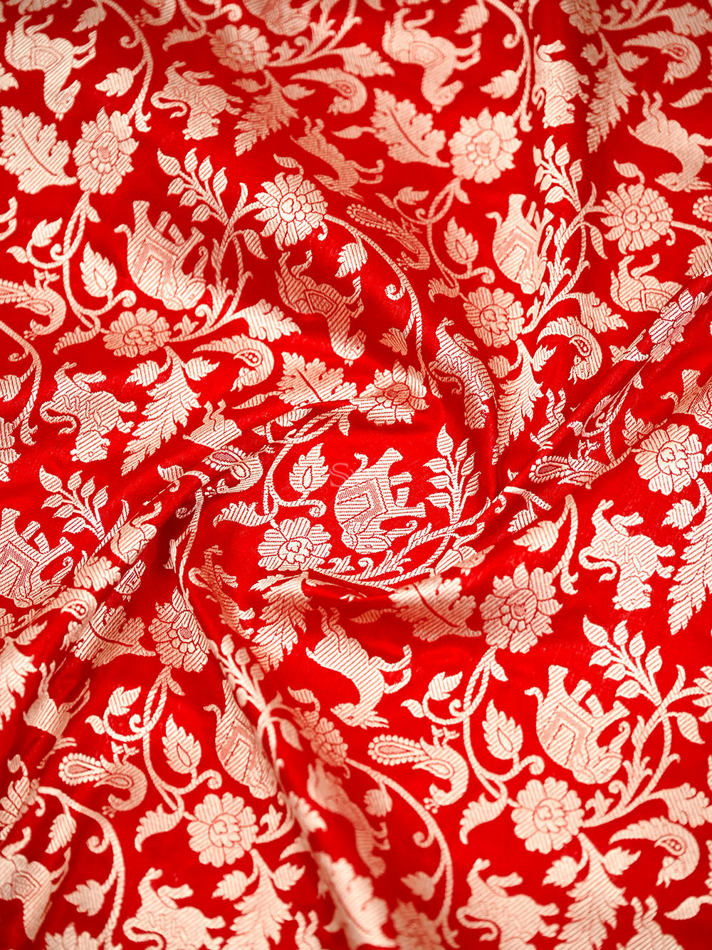 Red Shikargah Katan Silk Handloom Banarasi Dupatta - Sacred Weaves
