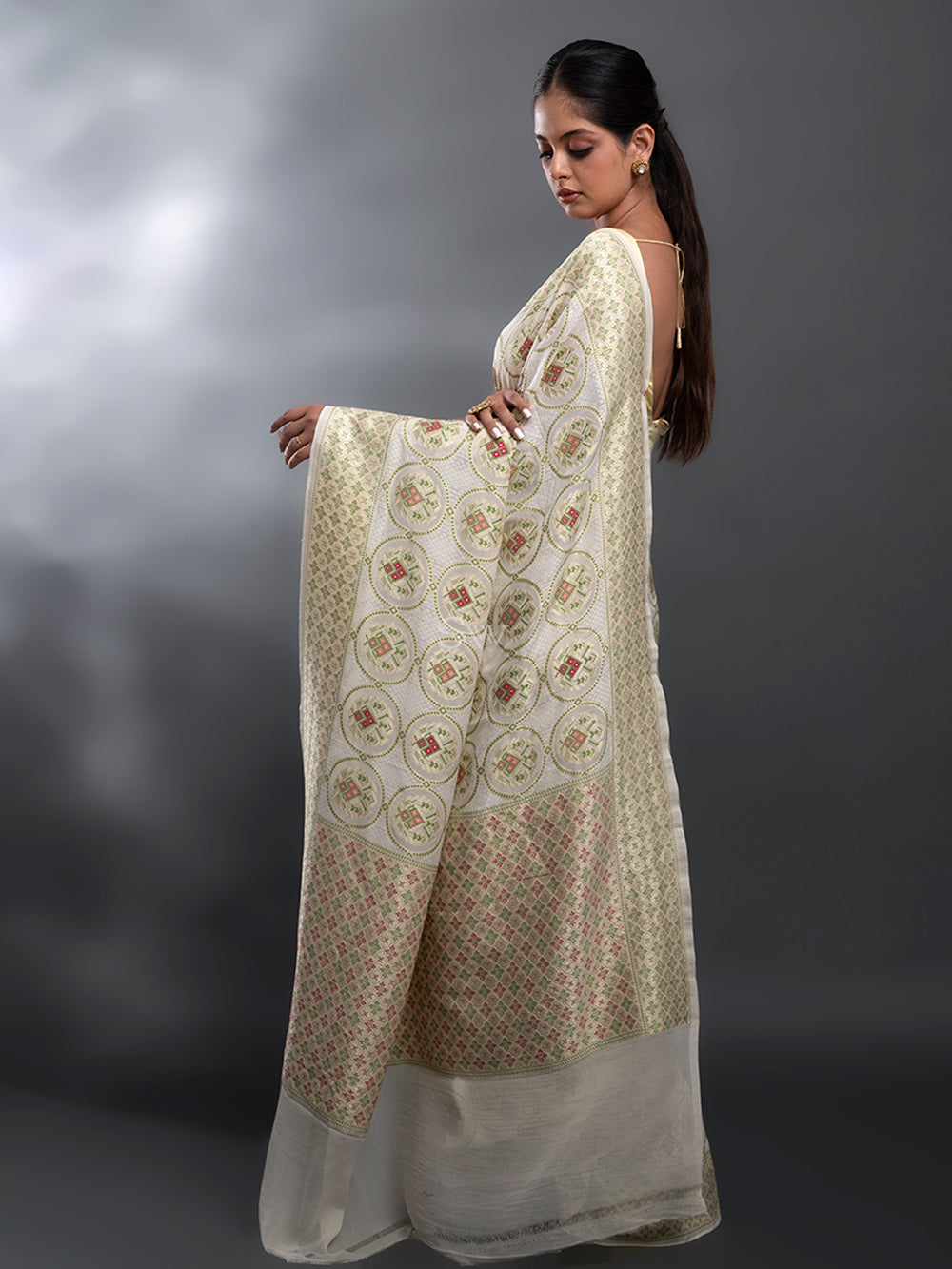 Cream Meenakari Jaal Khaddi Georgette Handloom Banarasi Saree - Sacred Weaves
