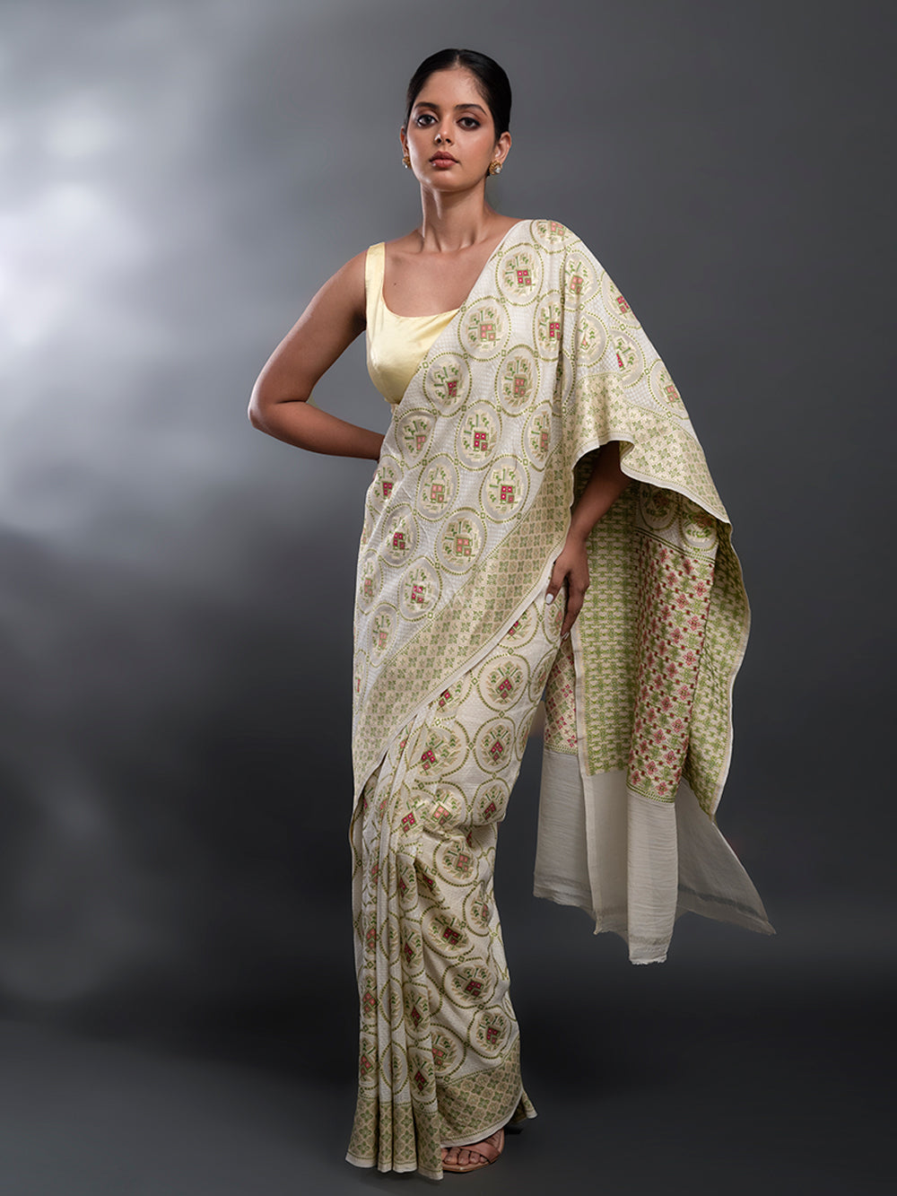 Cream Meenakari Jaal Khaddi Georgette Handloom Banarasi Saree - Sacred Weaves