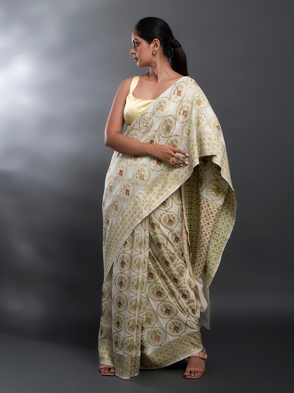 Cream Meenakari Jaal Khaddi Georgette Handloom Banarasi Saree - Sacred Weaves