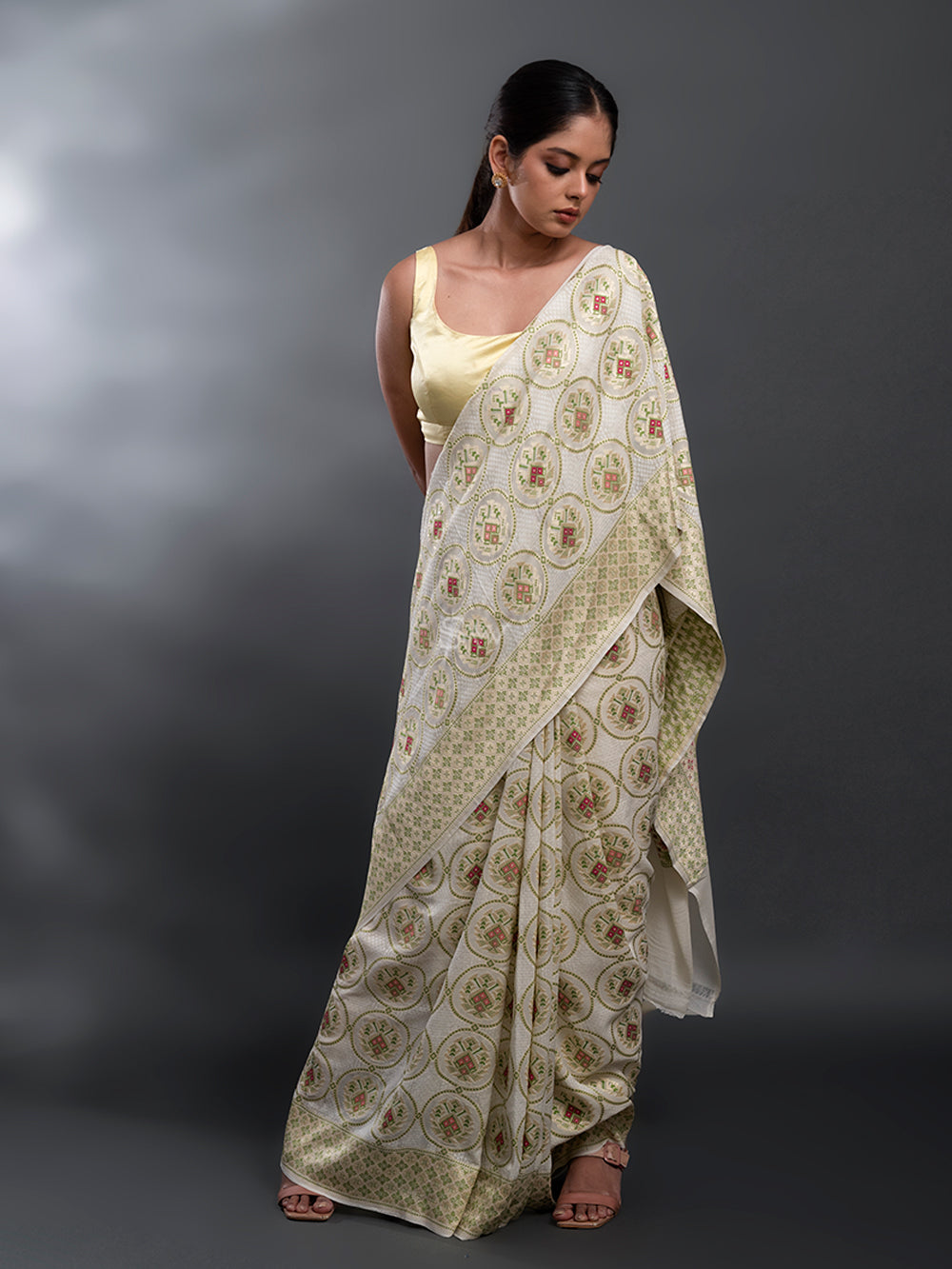 Cream Meenakari Jaal Khaddi Georgette Handloom Banarasi Saree - Sacred Weaves