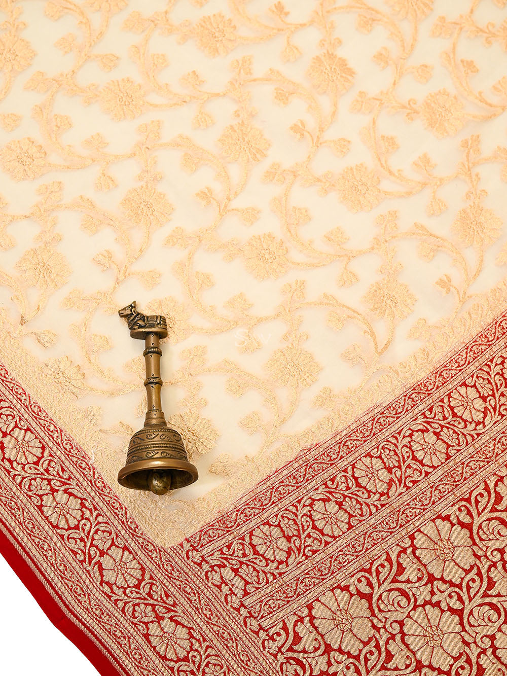 Cream Jaal Khaddi Georgette Handloom Banarasi Saree - Sacred Weaves