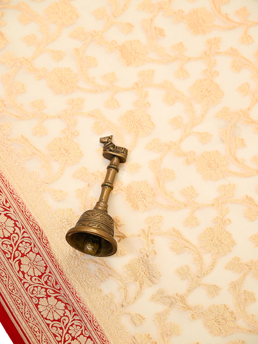 Cream Jaal Khaddi Georgette Handloom Banarasi Saree - Sacred Weaves