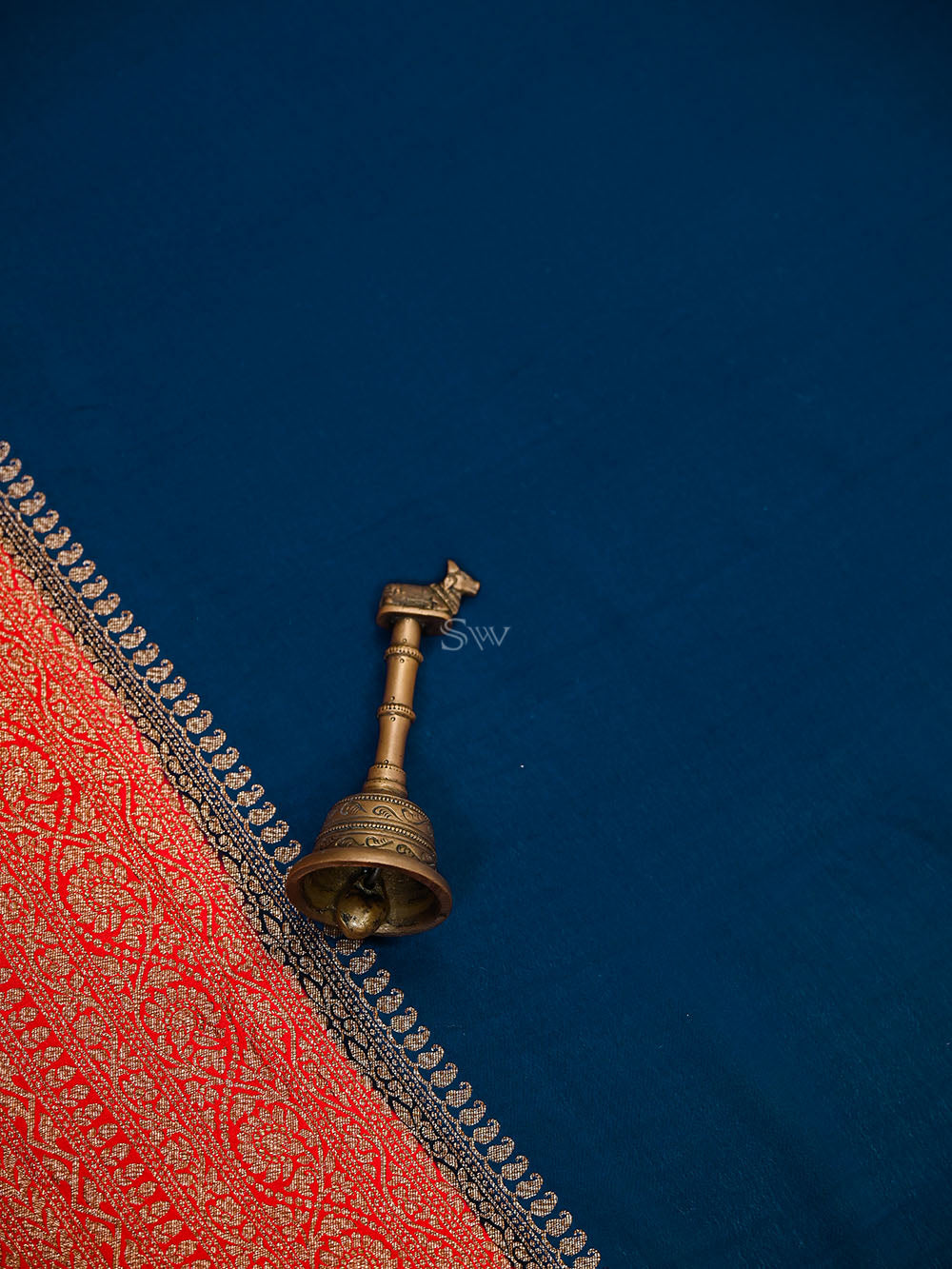 Midnight Blue Plain Crepe Silk Handloom Banarasi Saree - Sacred Weaves