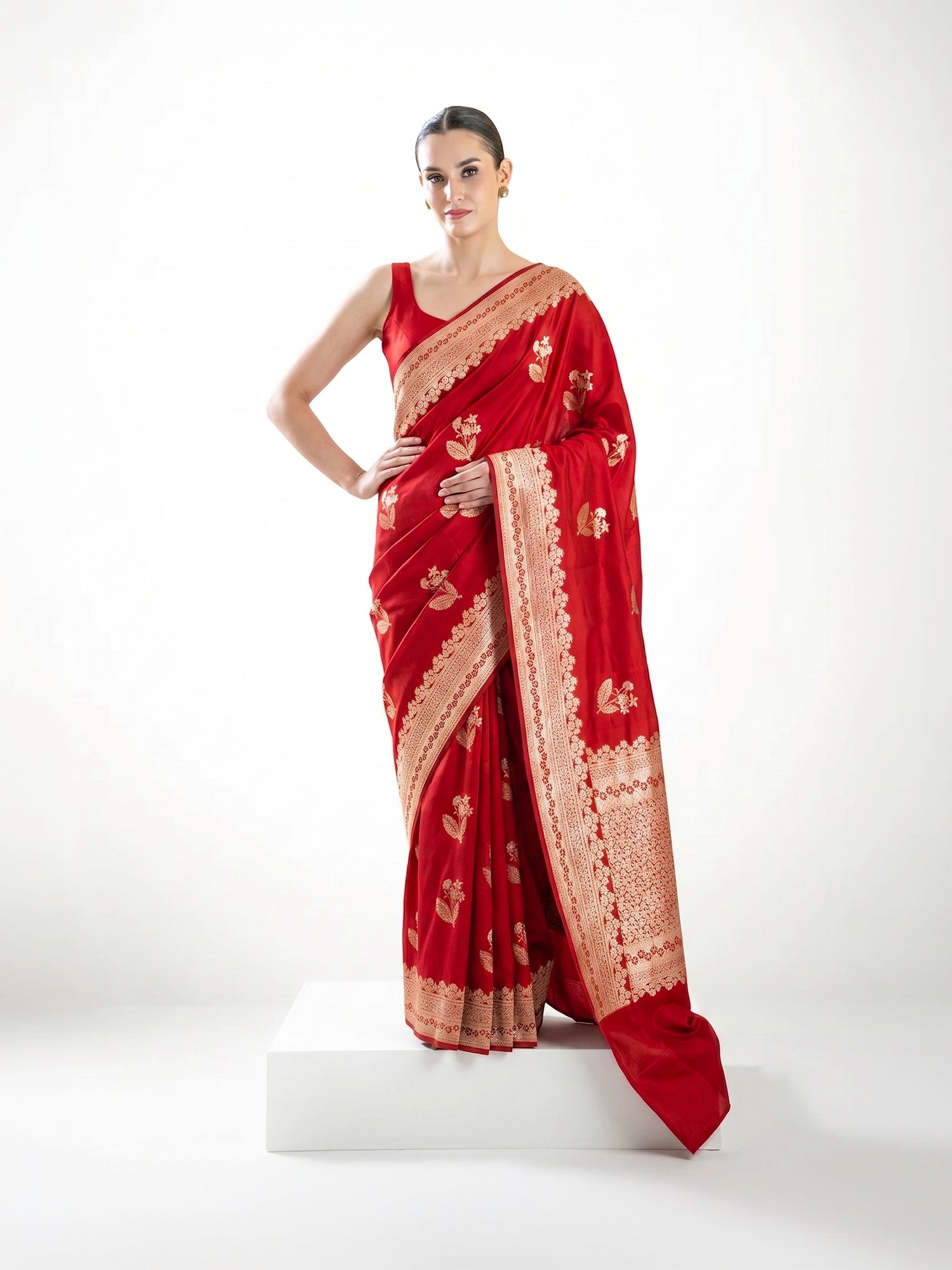 Red Floral Boota Pure Silk Handloom Banarasi Saree - Sacred Weaves