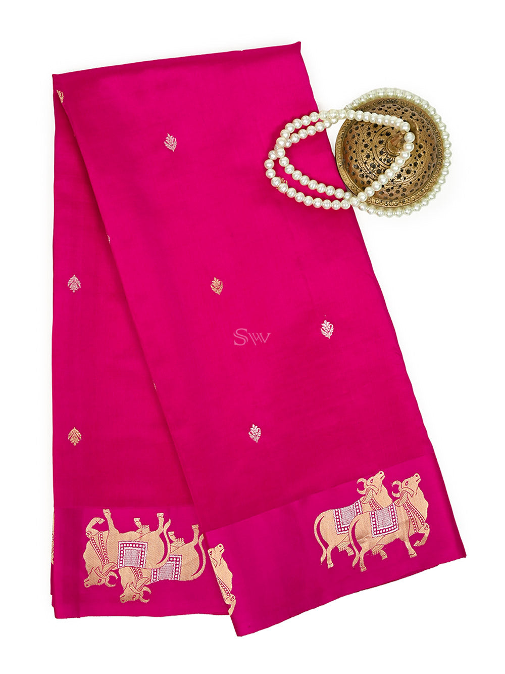Magenta Booti Katan Silk Handloom Banarasi Saree - Sacred Weaves