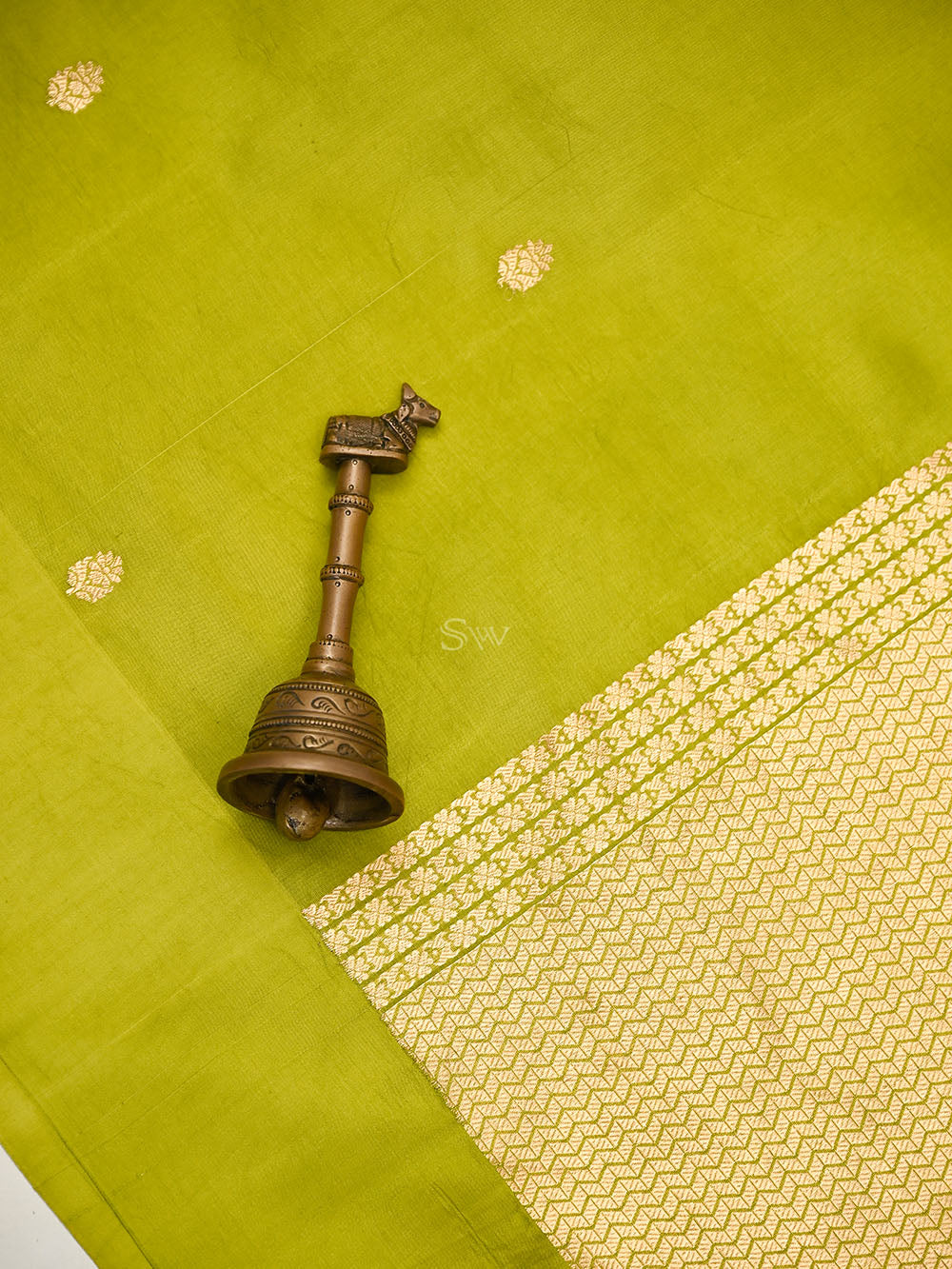 Lime Green Booti Pure Silk Handloom Banarasi Saree - Sacred Weaves