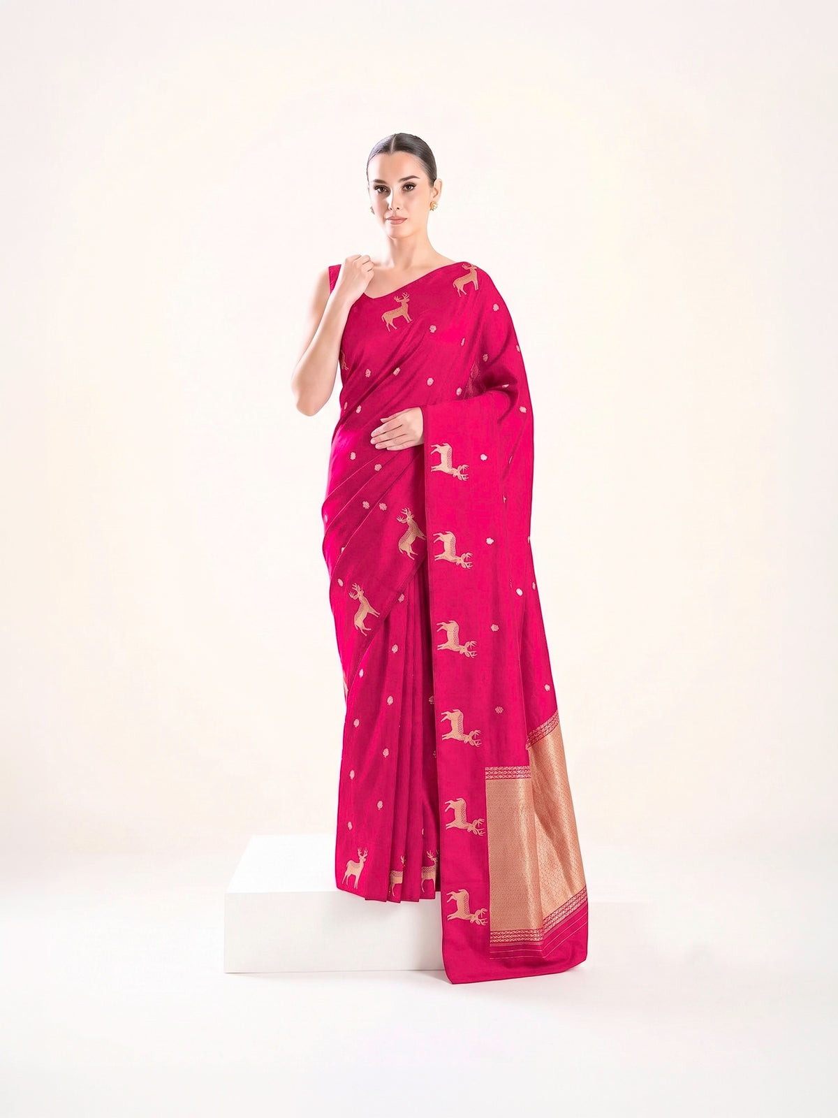 Magenta Booti Katan Silk Handloom Banarasi Saree - Sacred Weaves
