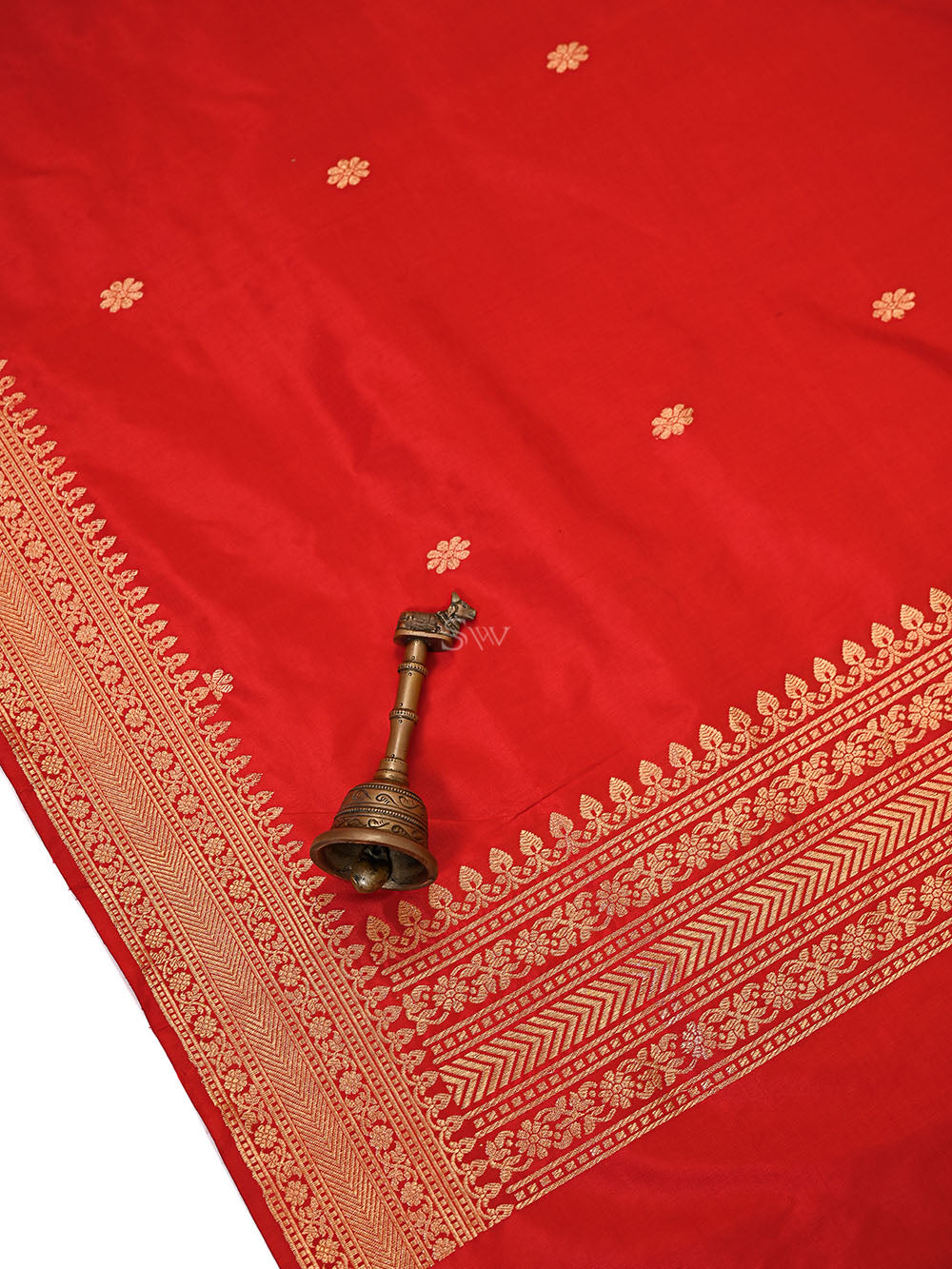 Red Plain Booti Katan Silk Handloom Banarasi Suit - Sacred Weaves