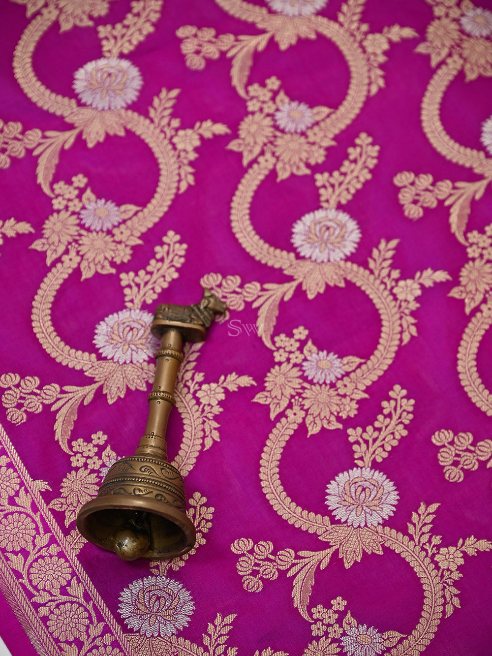 Magenta Jaal Katan Silk Handloom Banarasi Dupatta - Sacred Weaves