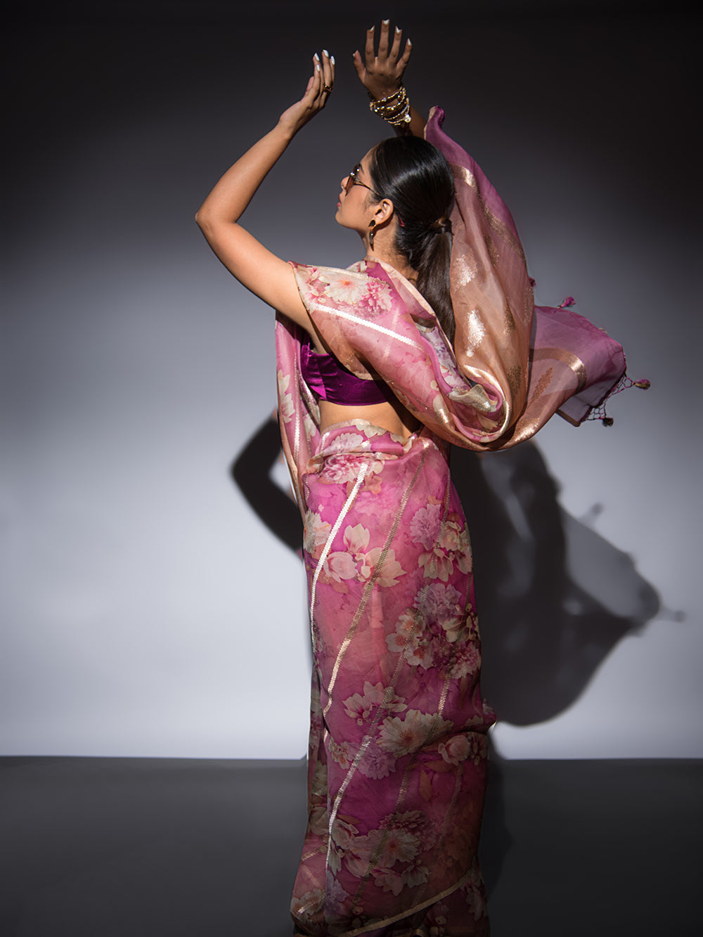 Onion Pink Peach Stripe Organza Printed Banarasi Saree - Sacred Weaves
