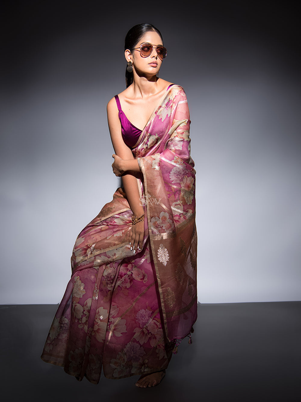 Onion Pink Peach Stripe Organza Printed Banarasi Saree - Sacred Weaves