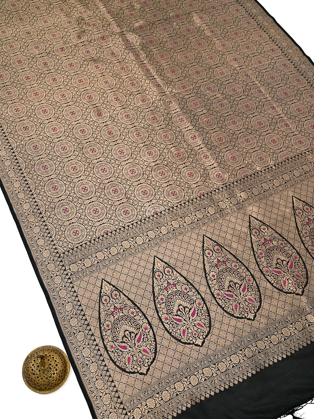 Black Meenakari Silk Zari Brocade Handloom Banarasi Saree - Sacred Weaves
