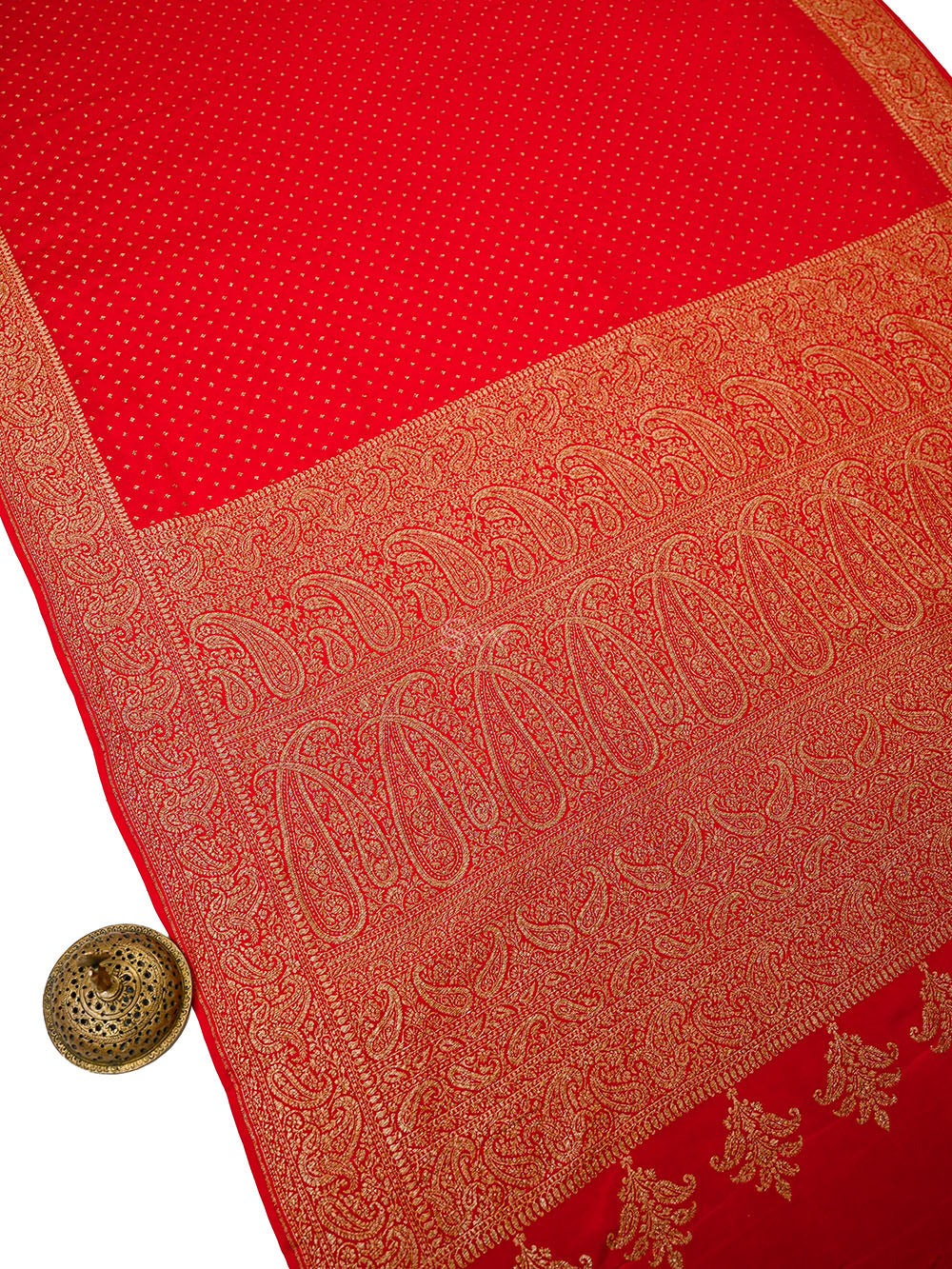 Red Floral Booti Crepe Silk Handloom Banarasi Saree - Sacred Weaves