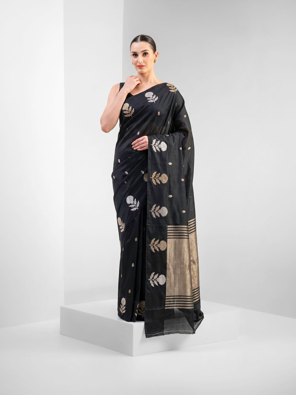Black Floral Booti Pure Silk Handloom Banarasi Saree - Sacred Weaves