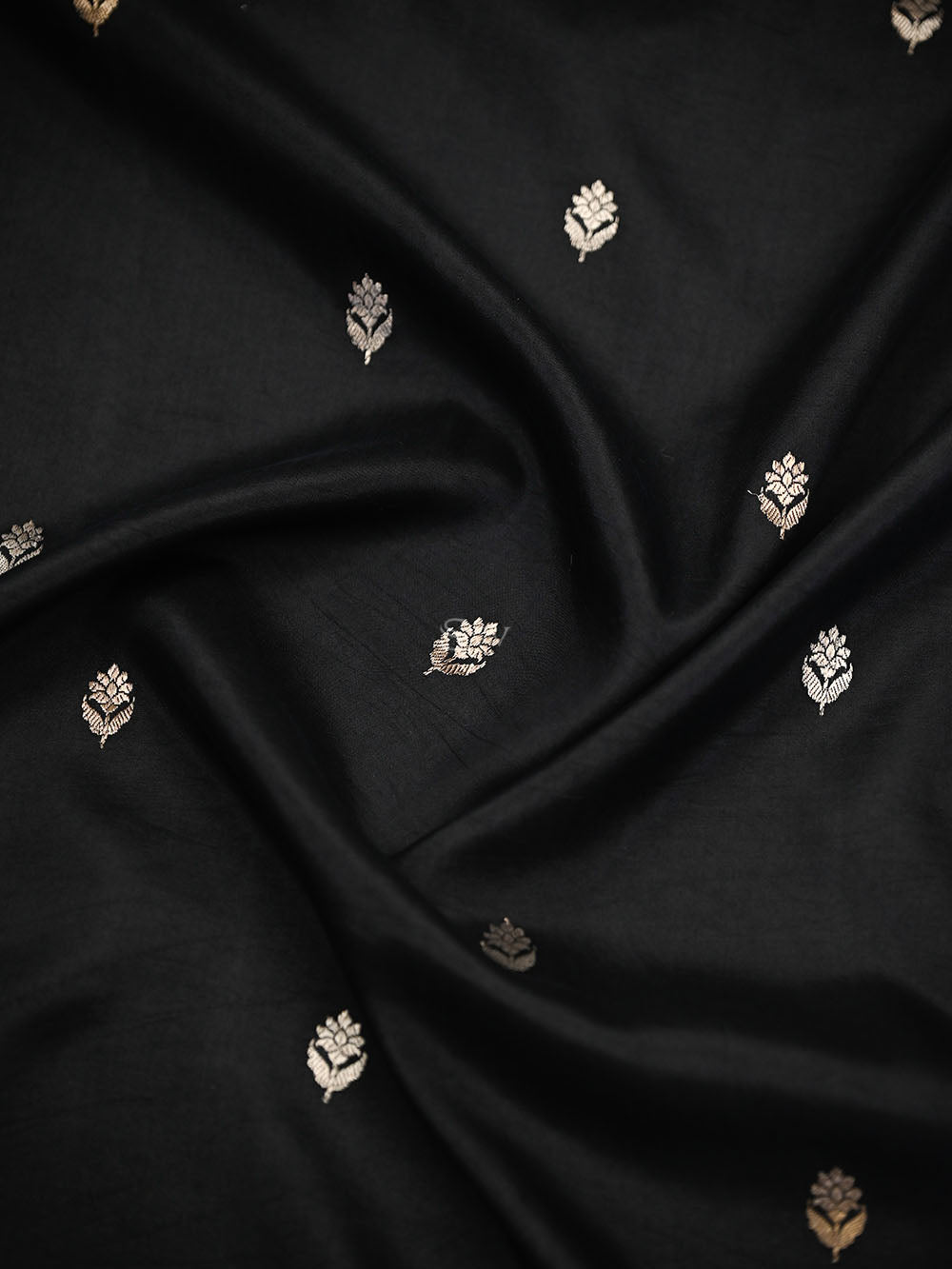 Black Floral Booti Pure Silk Handloom Banarasi Saree - Sacred Weaves