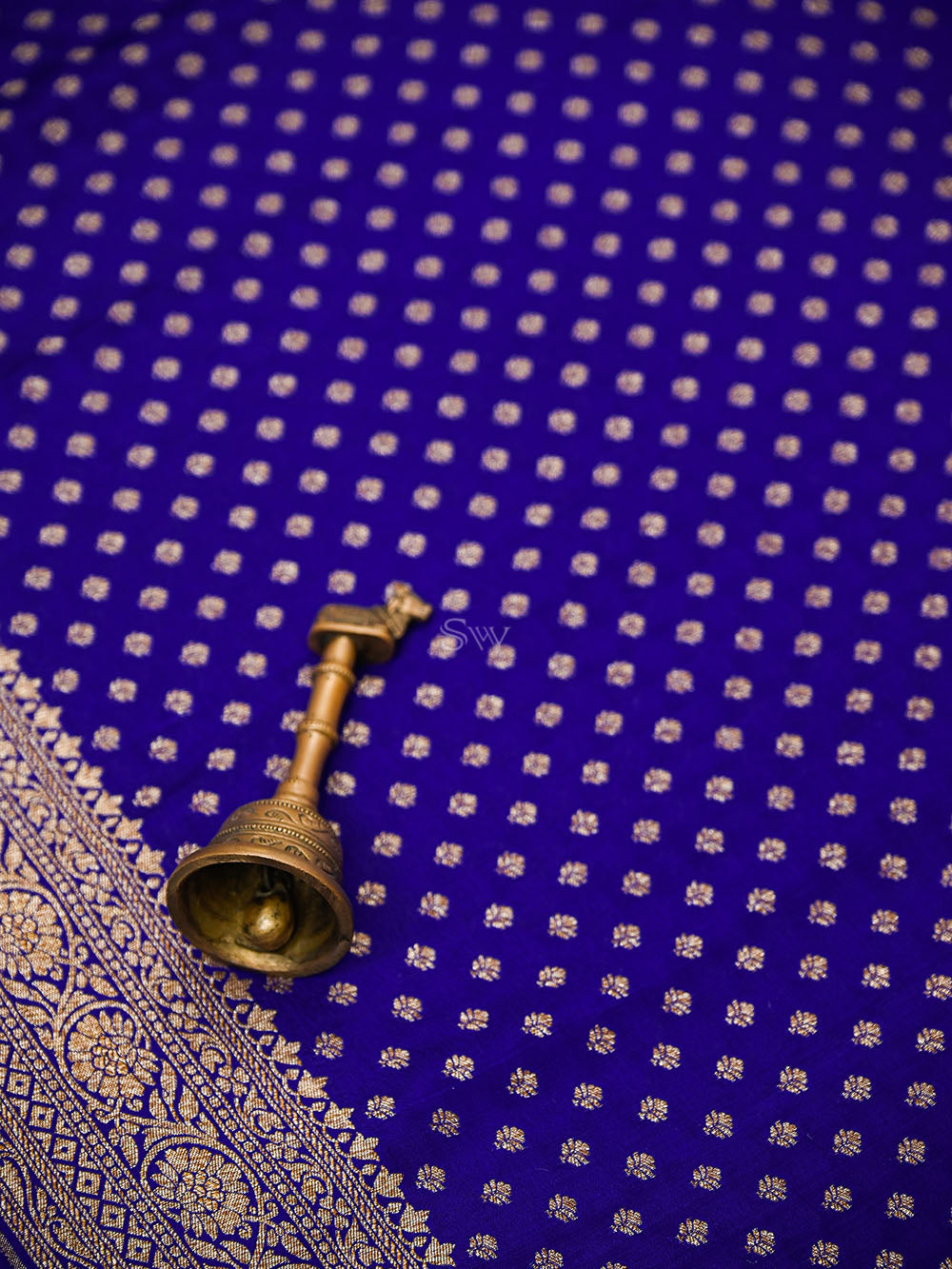 Royal Blue Booti Crepe Silk Handloom Banarasi Saree - Sacred Weaves