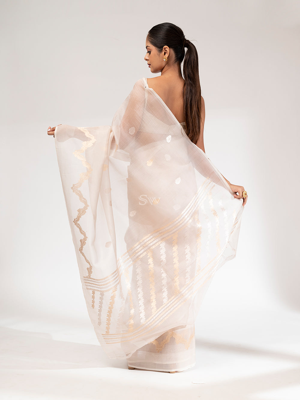 Off White Organza Handloom Banarasi Saree - Sacred Weaves