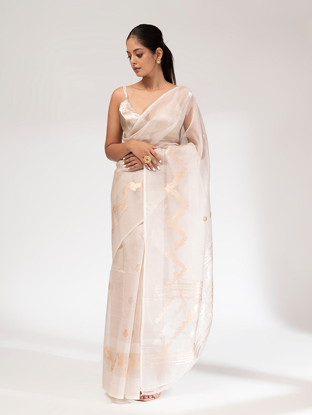 Off White Organza Handloom Banarasi Saree - Sacred Weaves