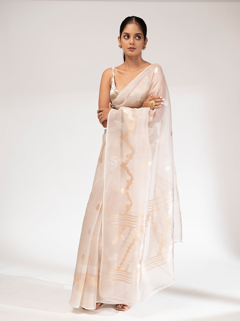 Off White Organza Handloom Banarasi Saree - Sacred Weaves