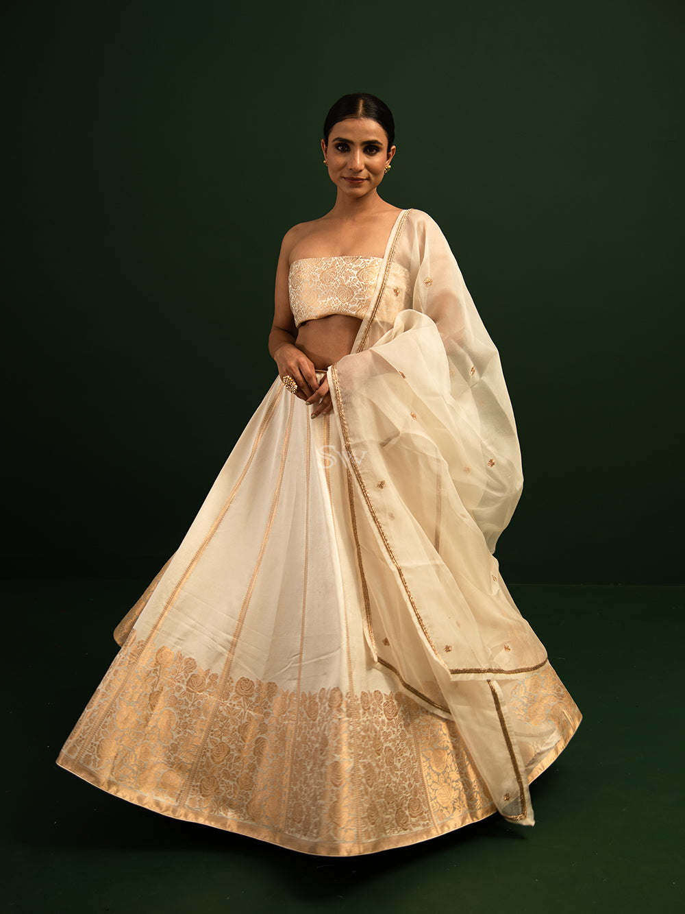 Simrat Marwah Lehengas : Buy Simrat Marwah Off White Embellished Net Lehenga  With Blouse & Dupatta (Set of 3) Online | Nykaa Fashion