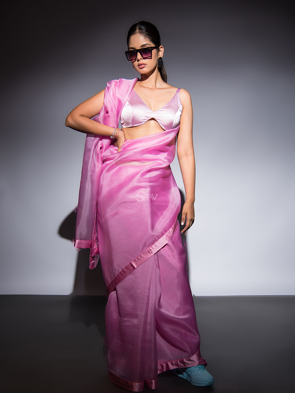 Pastel Pink Plain Organza Handloom Saree - Sacred Weaves