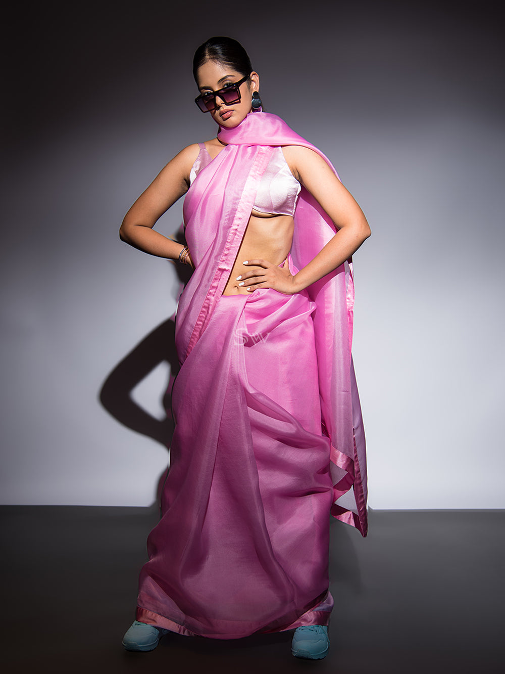 Pastel Pink Plain Organza Handloom Saree - Sacred Weaves