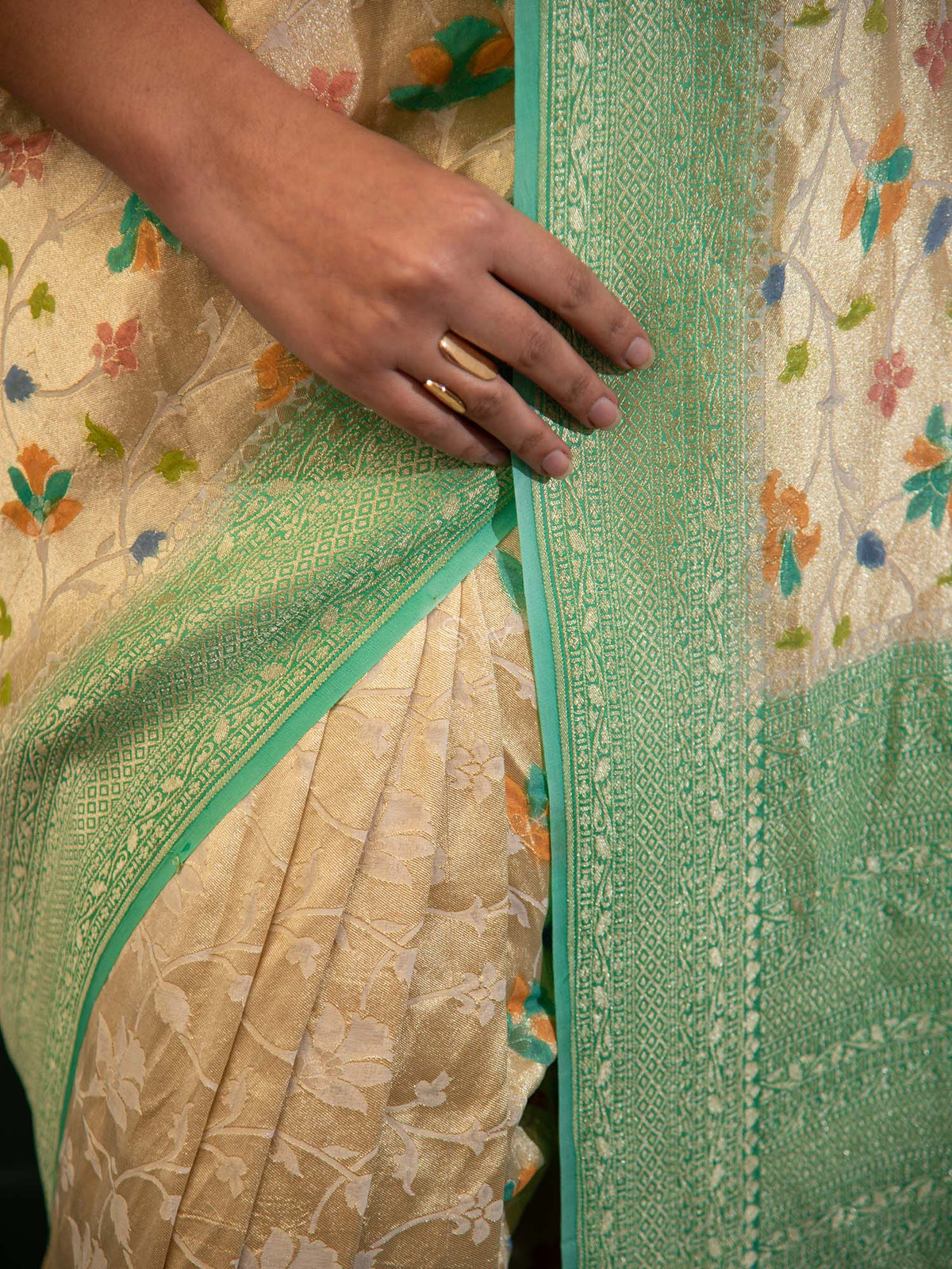 Beige Green Rangkat Georgette Tissue Handloom Banarasi Saree - Sacred Weaves