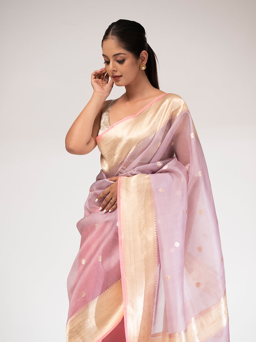 Coral Pink Organza Handloom Banarasi Saree - Sacred Weaves