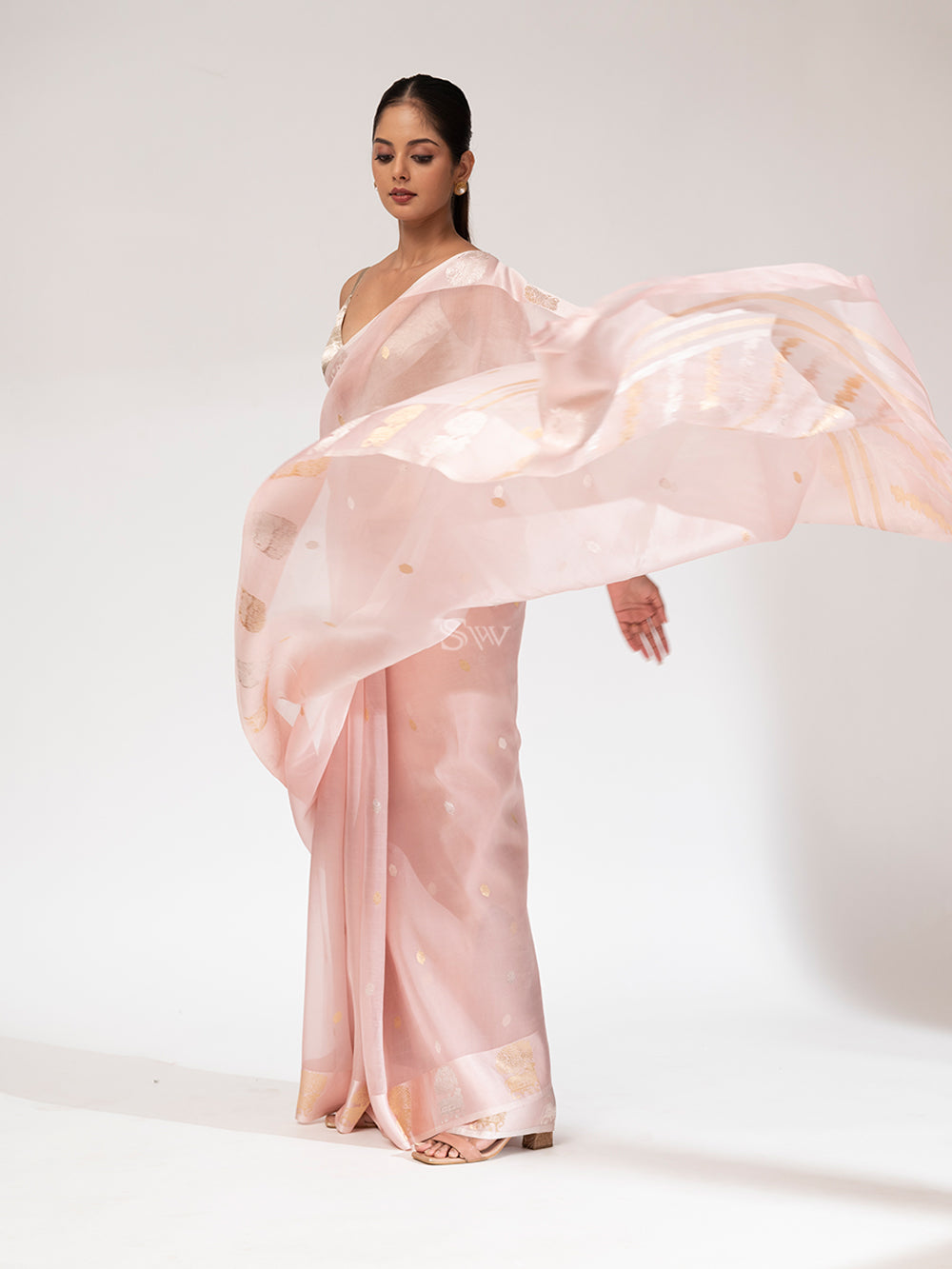 Powder Pink Organza Handloom Banarasi Saree - Sacred Weaves