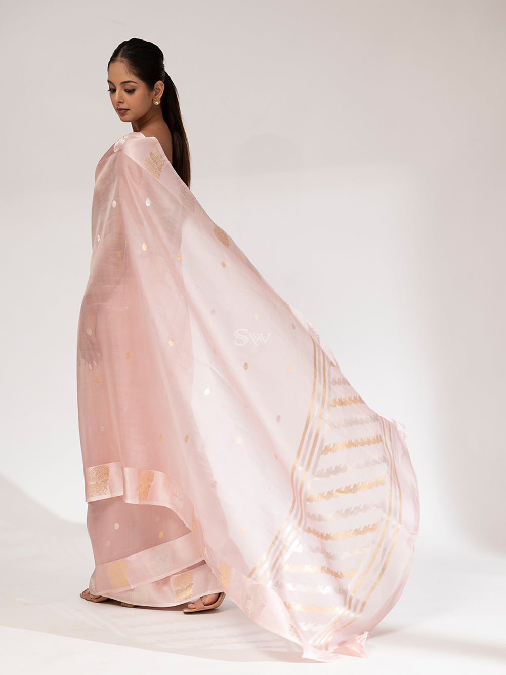 Powder Pink Organza Handloom Banarasi Saree - Sacred Weaves