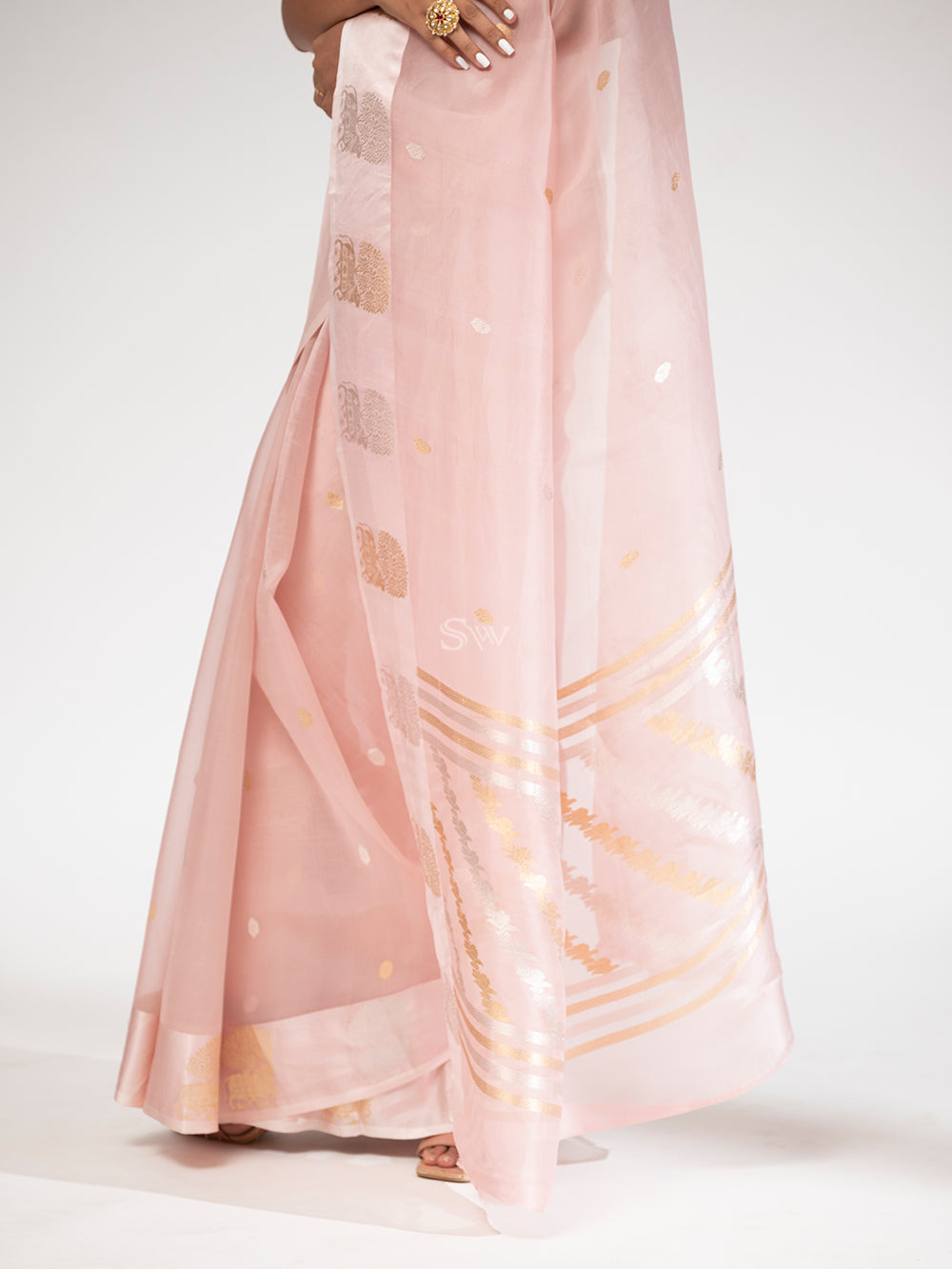 Powder Pink Organza Handloom Banarasi Saree - Sacred Weaves