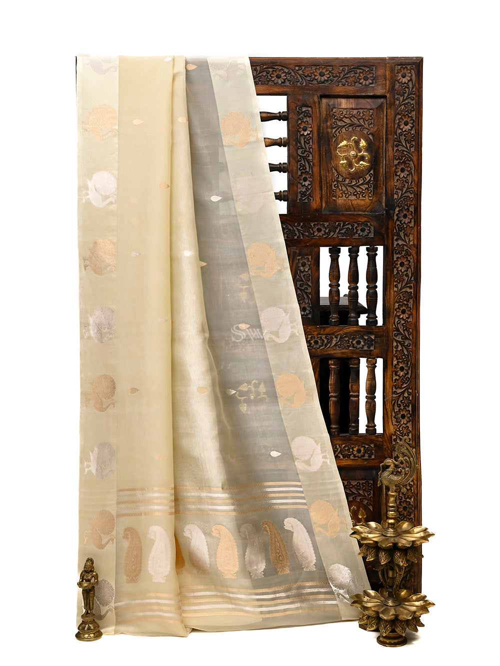 Beige Booti Organza Handloom Banarasi Saree - Sacred Weaves