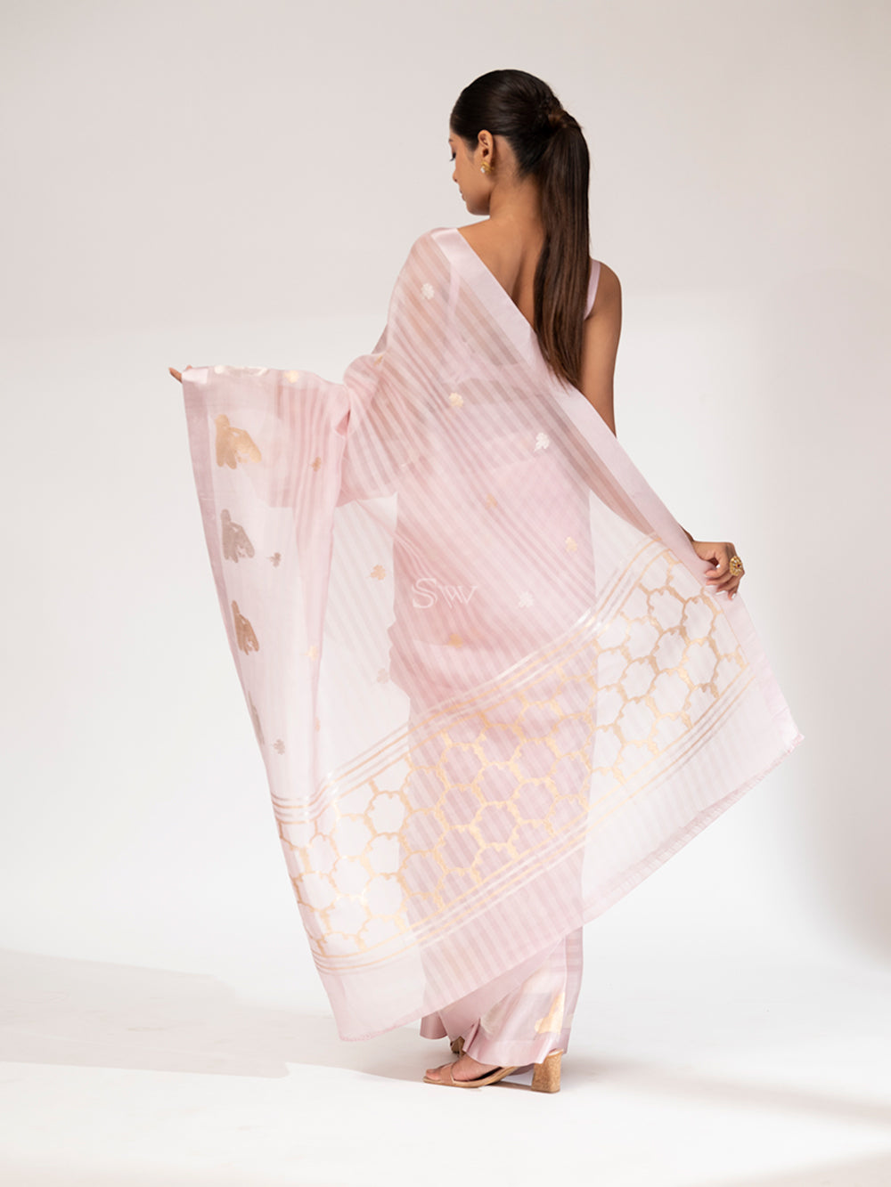 Powder Pink Organza Handloom Banarasi Saree - Sacred Weaves