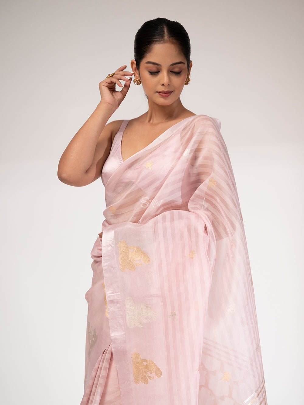 Powder Pink Organza Handloom Banarasi Saree - Sacred Weaves