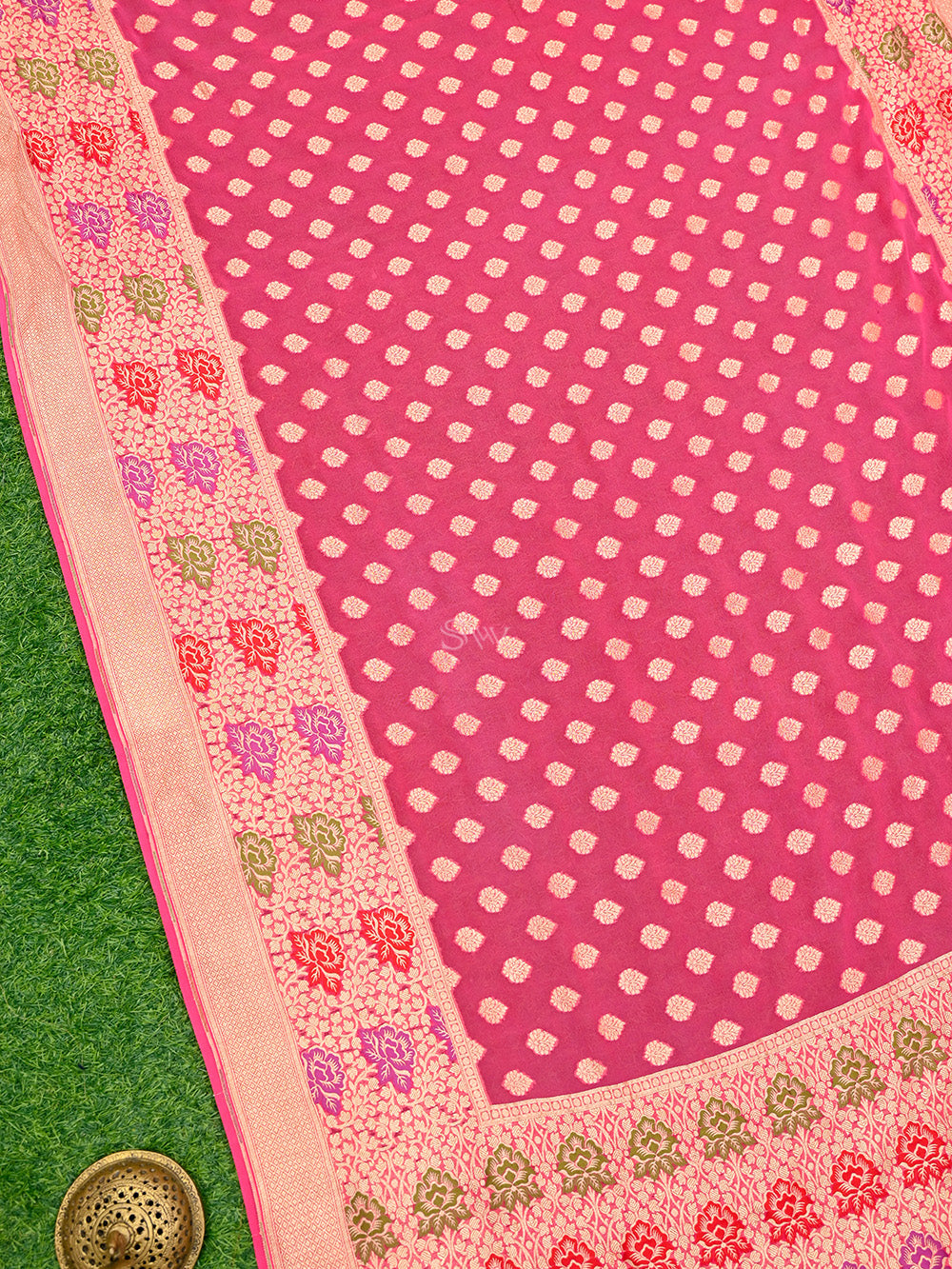 Coral Pink Booti Khaddi Georgette Handloom Banarasi Saree - Sacred Weaves