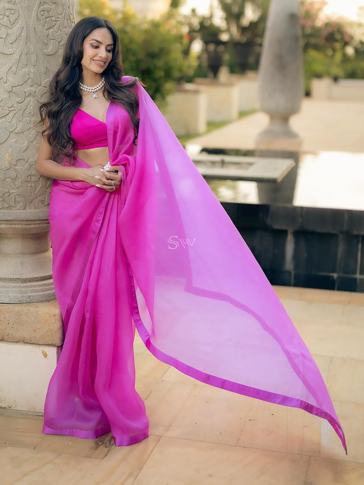 Dark Pink Plain Organza Handloom Saree - Sacred Weaves