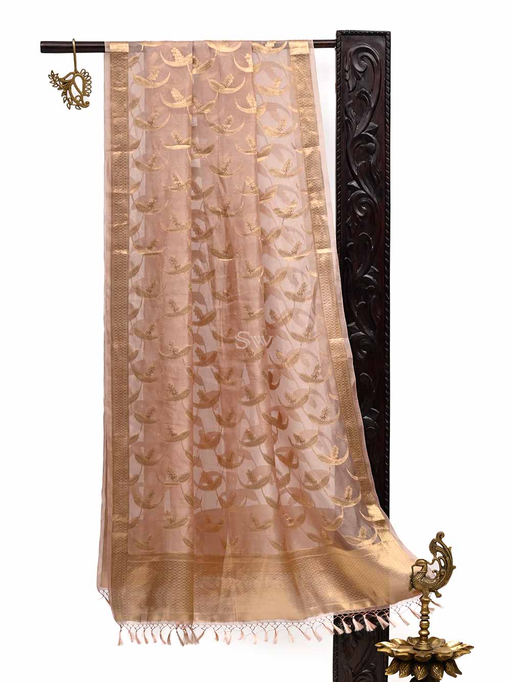 Dusty Peach Tissue Jaal Handloom Banarasi Dupatta - Sacred Weaves