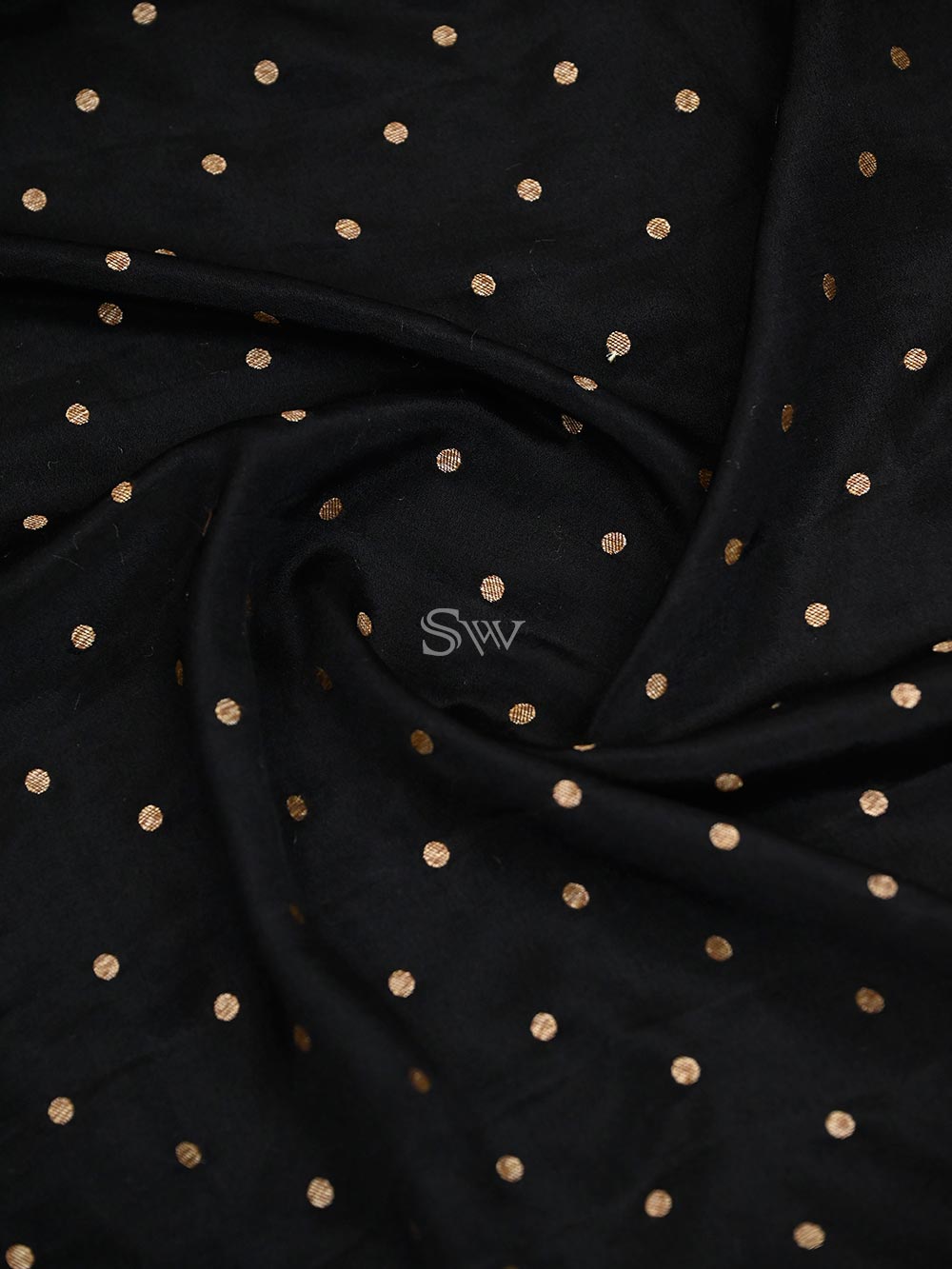 Black Crepe Silk Booti Handloom Banarasi Saree - Sacred Weaves