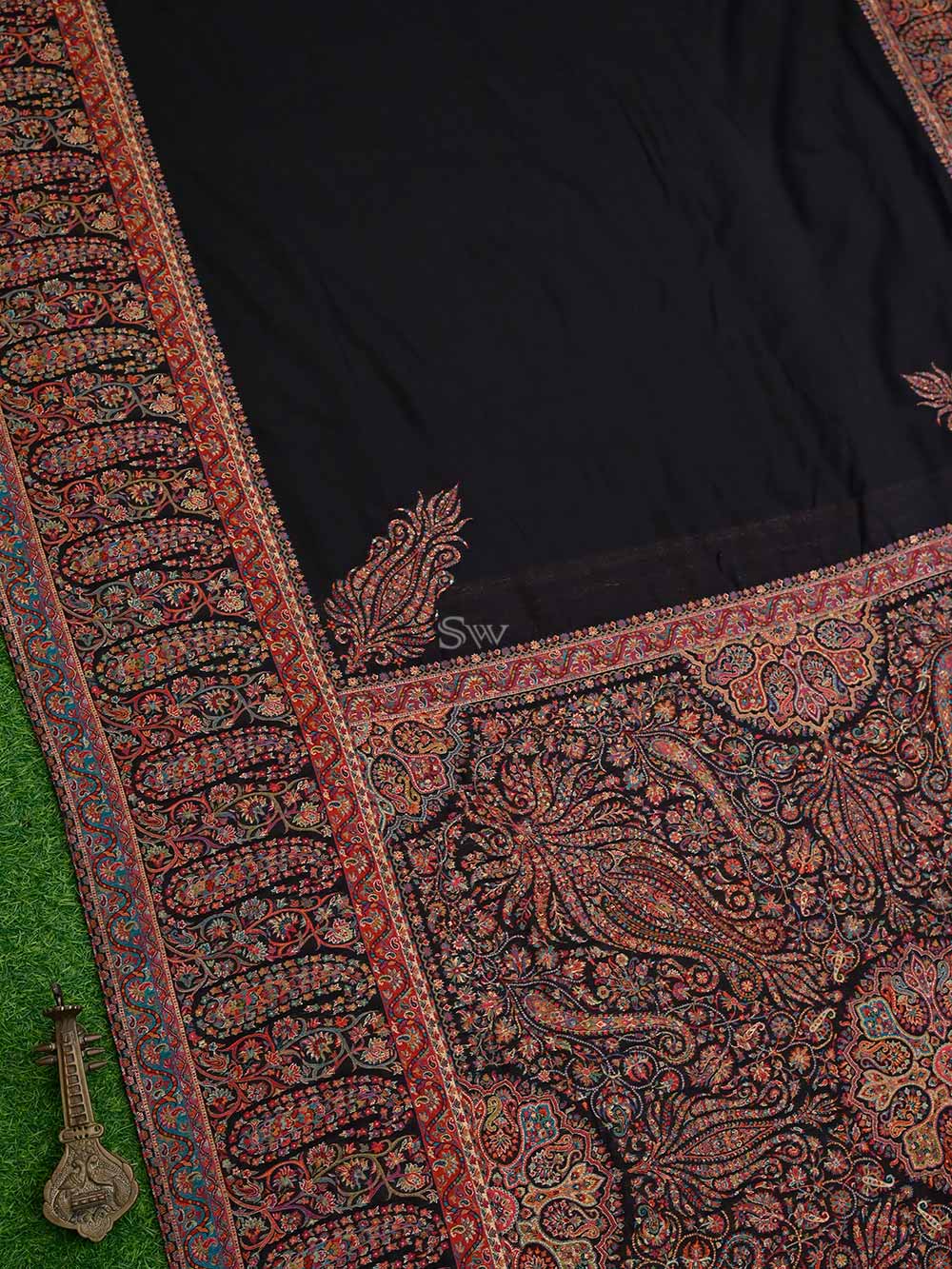 Black Pashmina Moonga Silk Handloom Banarasi Saree - Sacred Weaves