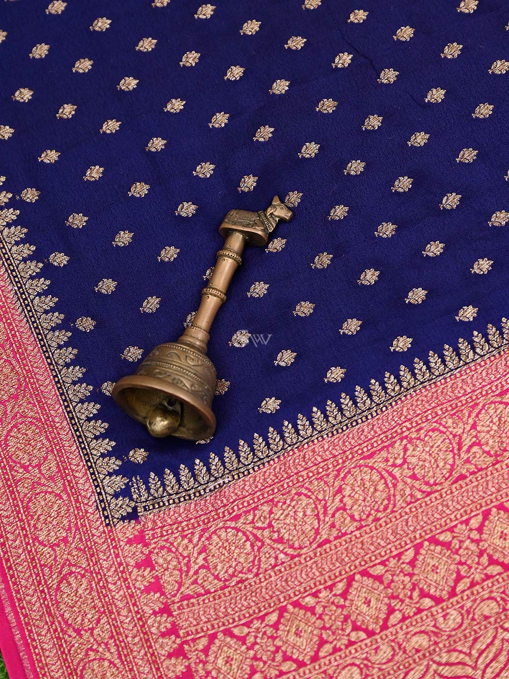 Navy Blue Crepe Silk Booti Handloom Banarasi Saree - Sacred Weaves