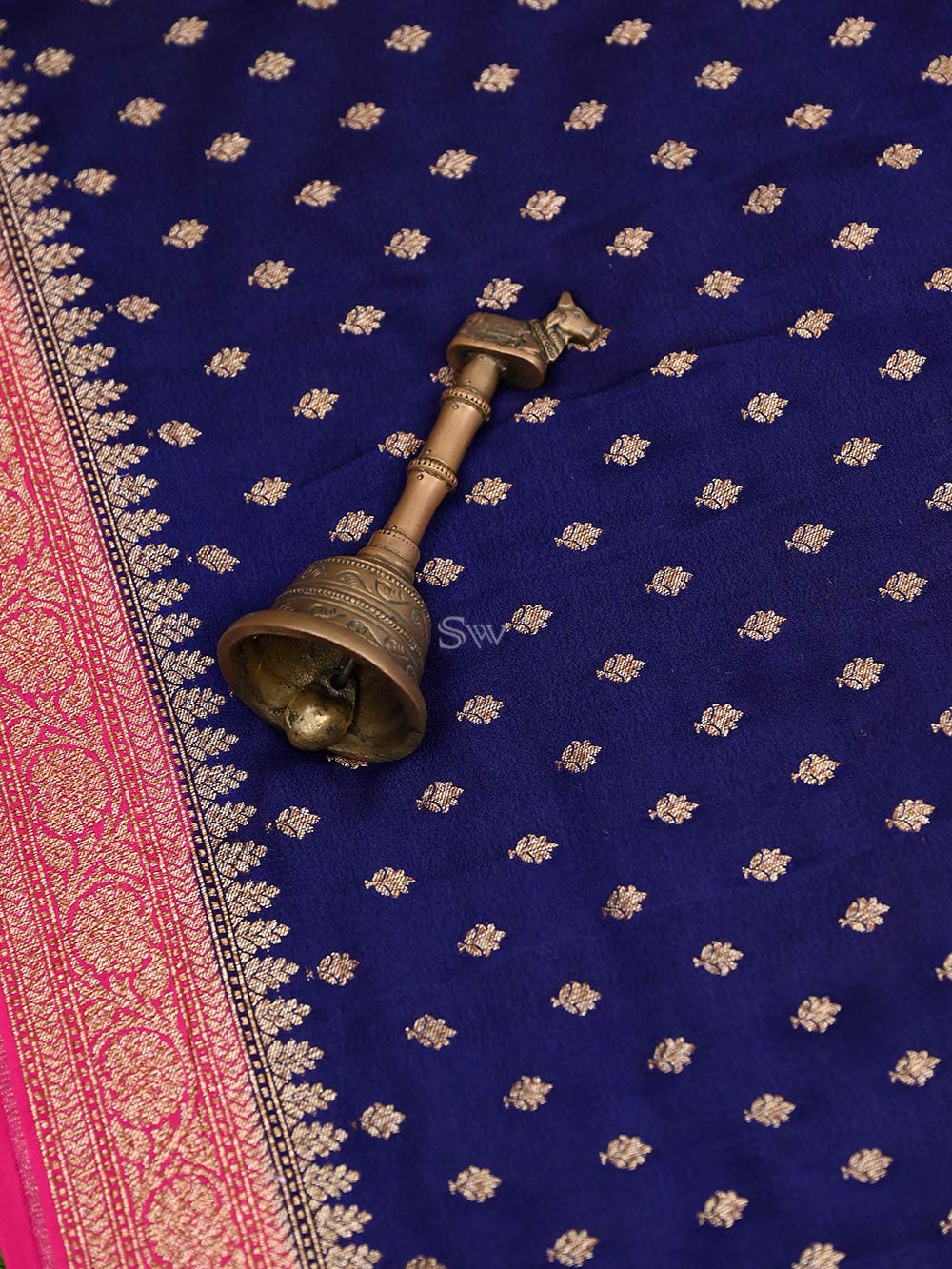 Navy Blue Crepe Silk Booti Handloom Banarasi Saree - Sacred Weaves