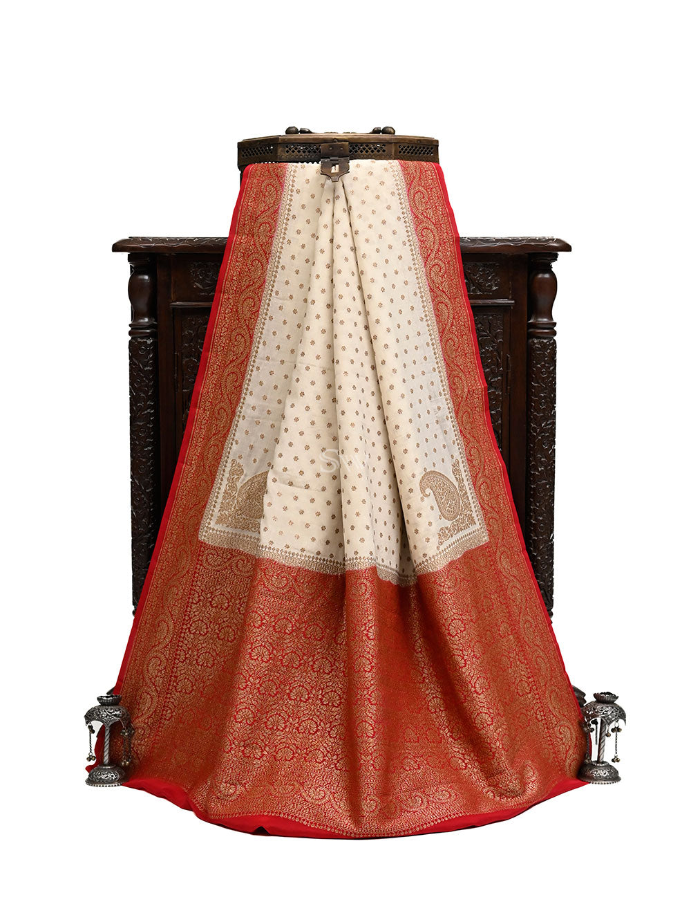 Off-White Konia Crepe Silk Booti Handloom Banarasi Saree - Sacred Weaves