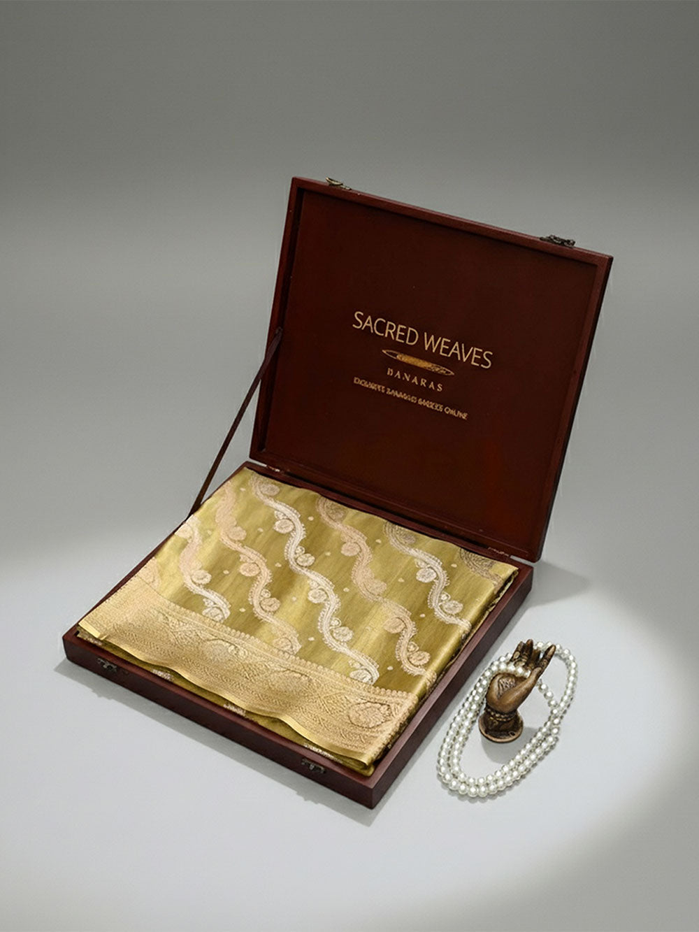 Moss Green Satin Sona Roopa Jaal Handloom Banarasi Saree