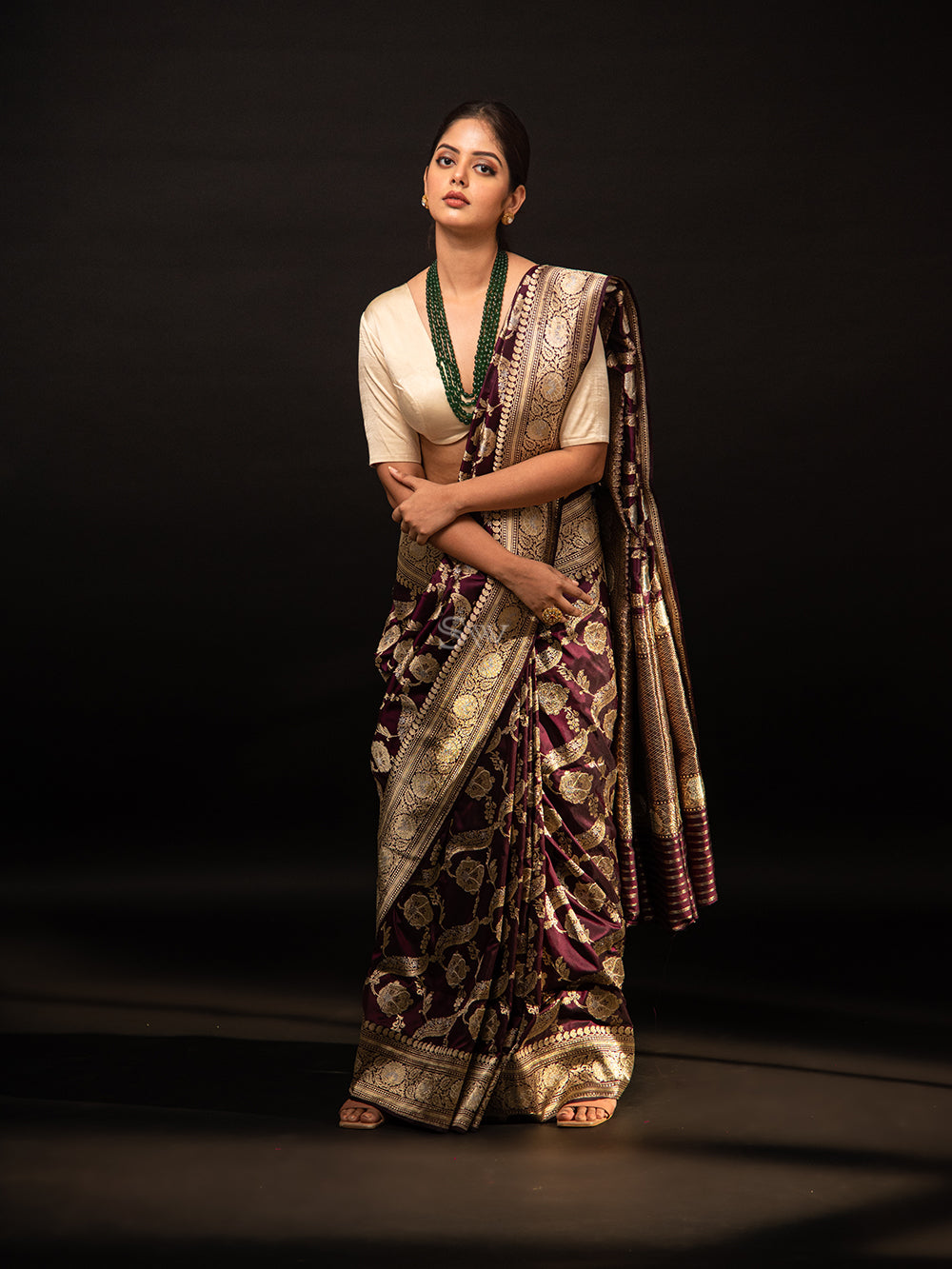 Wine Jaal Katan Silk Handloom Banarasi Saree - Sacred Weaves