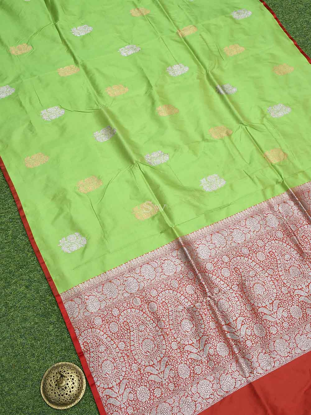 Parrot Green Boota Katan Silk Handloom Banarasi Saree