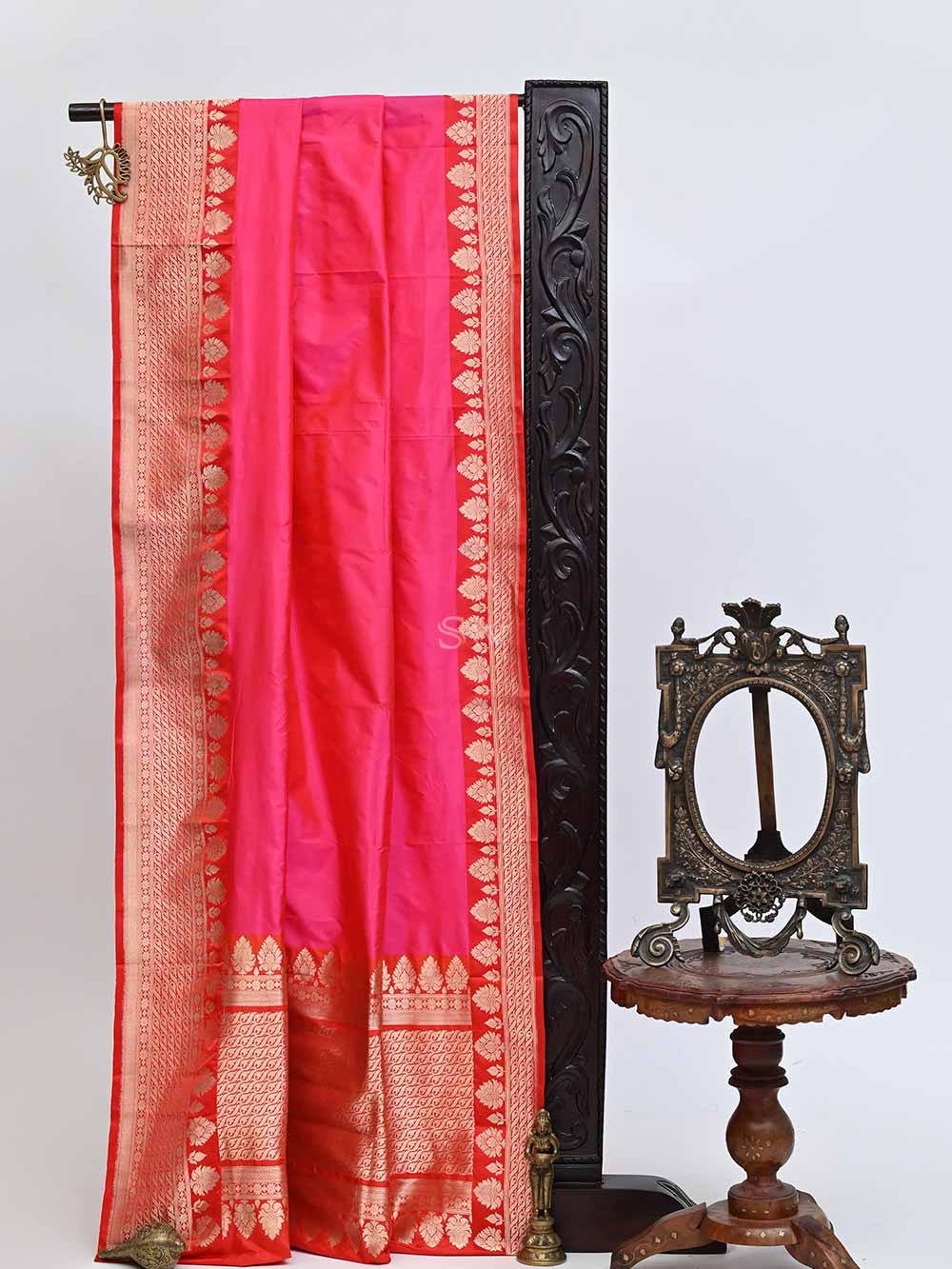 Pink Red Plain Katan Silk Handloom Banarasi Saree - Sacred Weaves