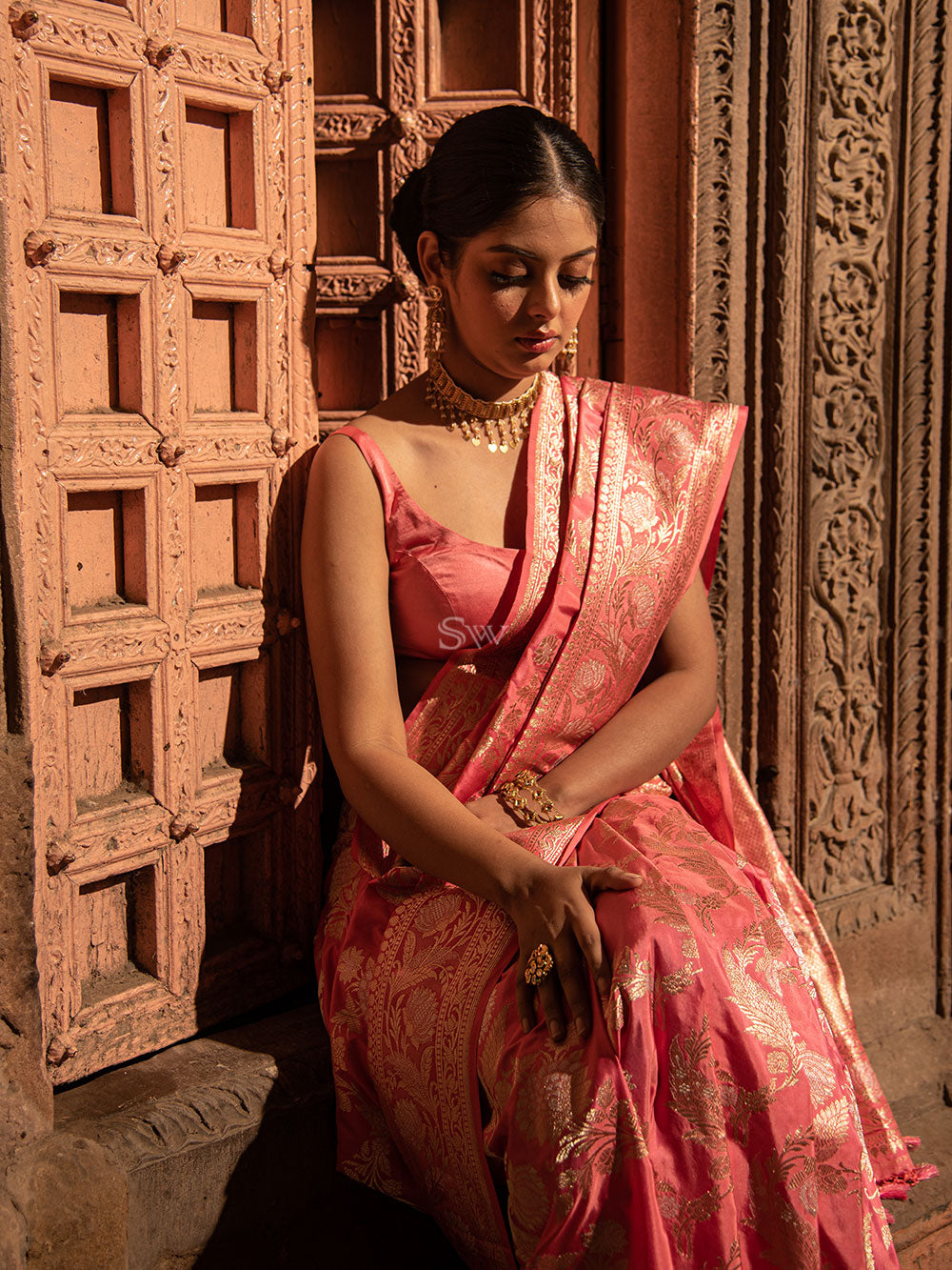 Pink Jaal Katan Silk Handloom Banarasi Saree - Sacred Weaves
