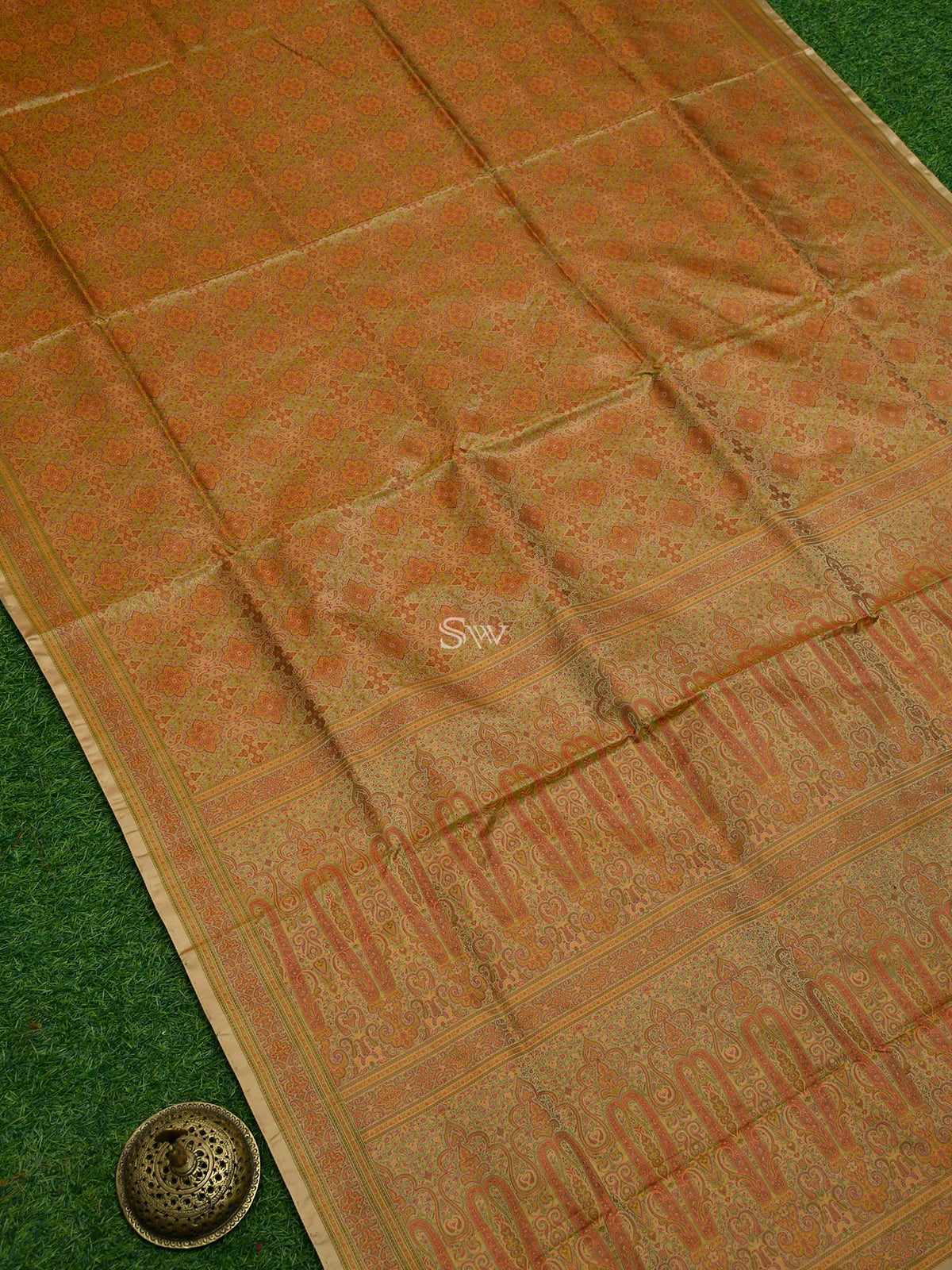 Beige Tanchoi Silk Handloom Banarasi Saree - Sacred Weaves